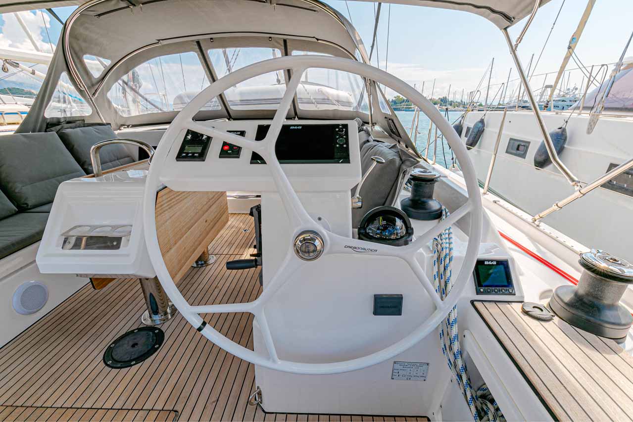 Bavaria C45 - 4 cab. — photo 8