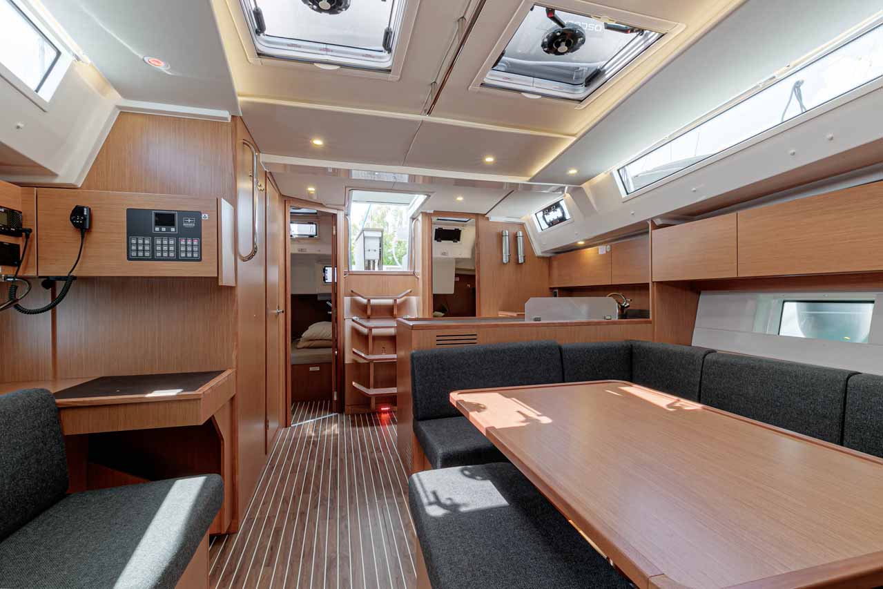 Bavaria C45 - 4 cab. — photo 11