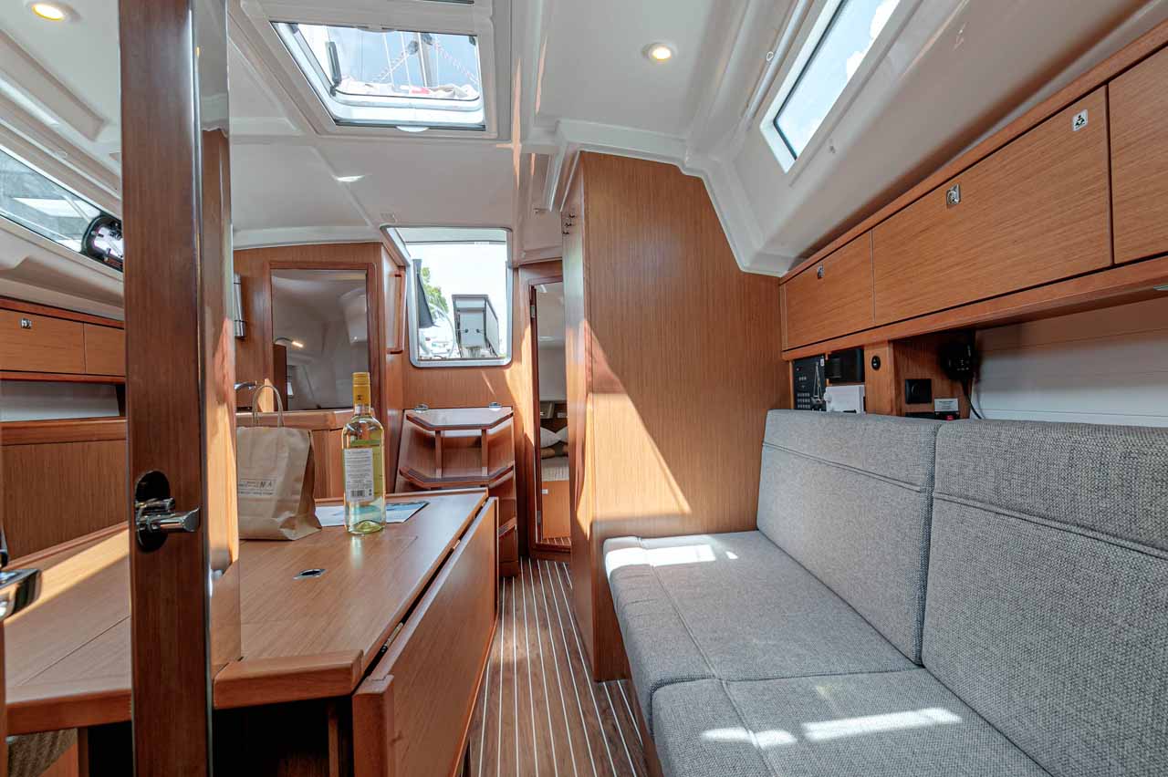 Bavaria Cruiser 34 — photo 14