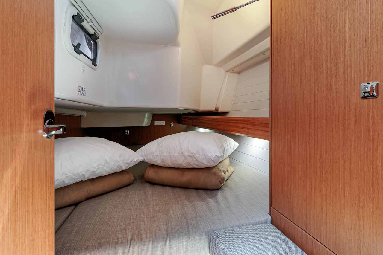 Bavaria Cruiser 34 — photo 17