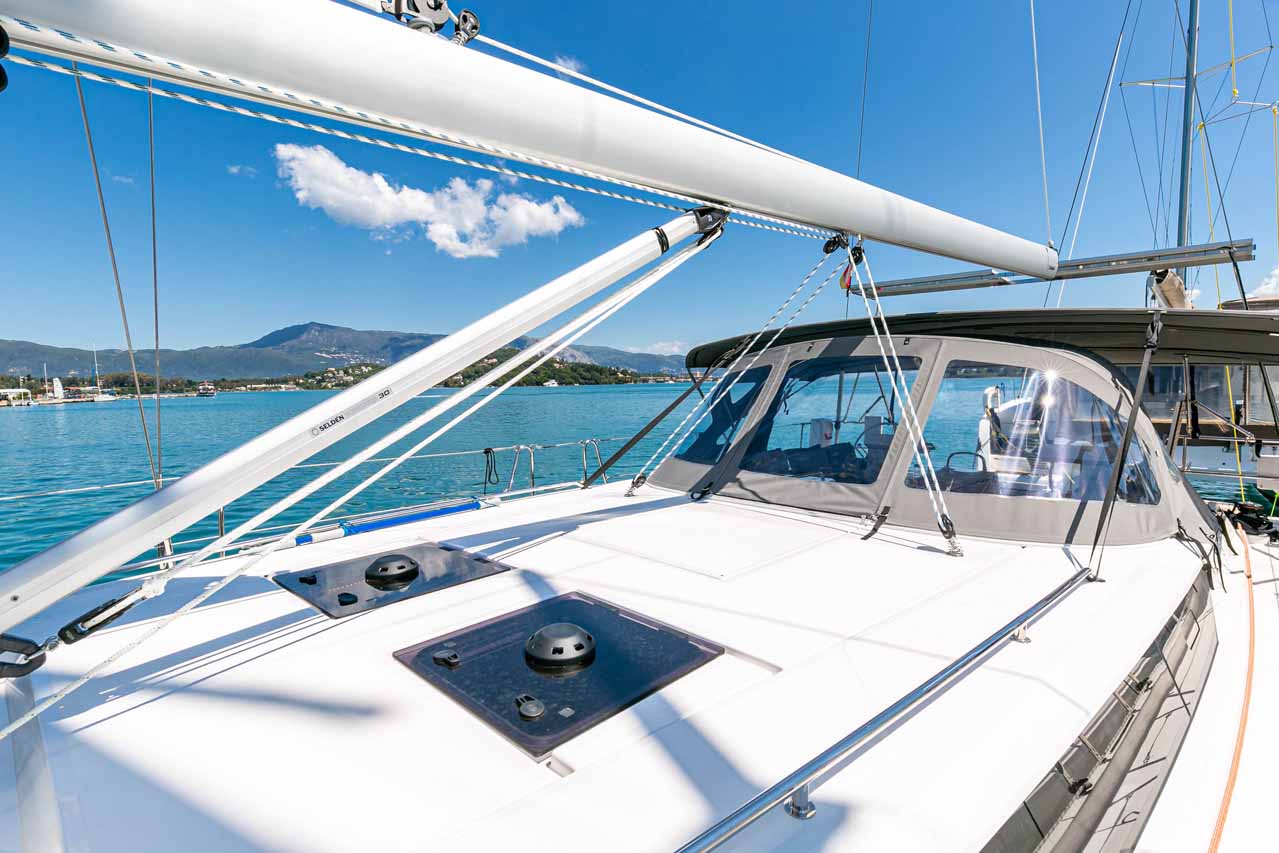Bavaria C45 - 4 cab. — photo 3