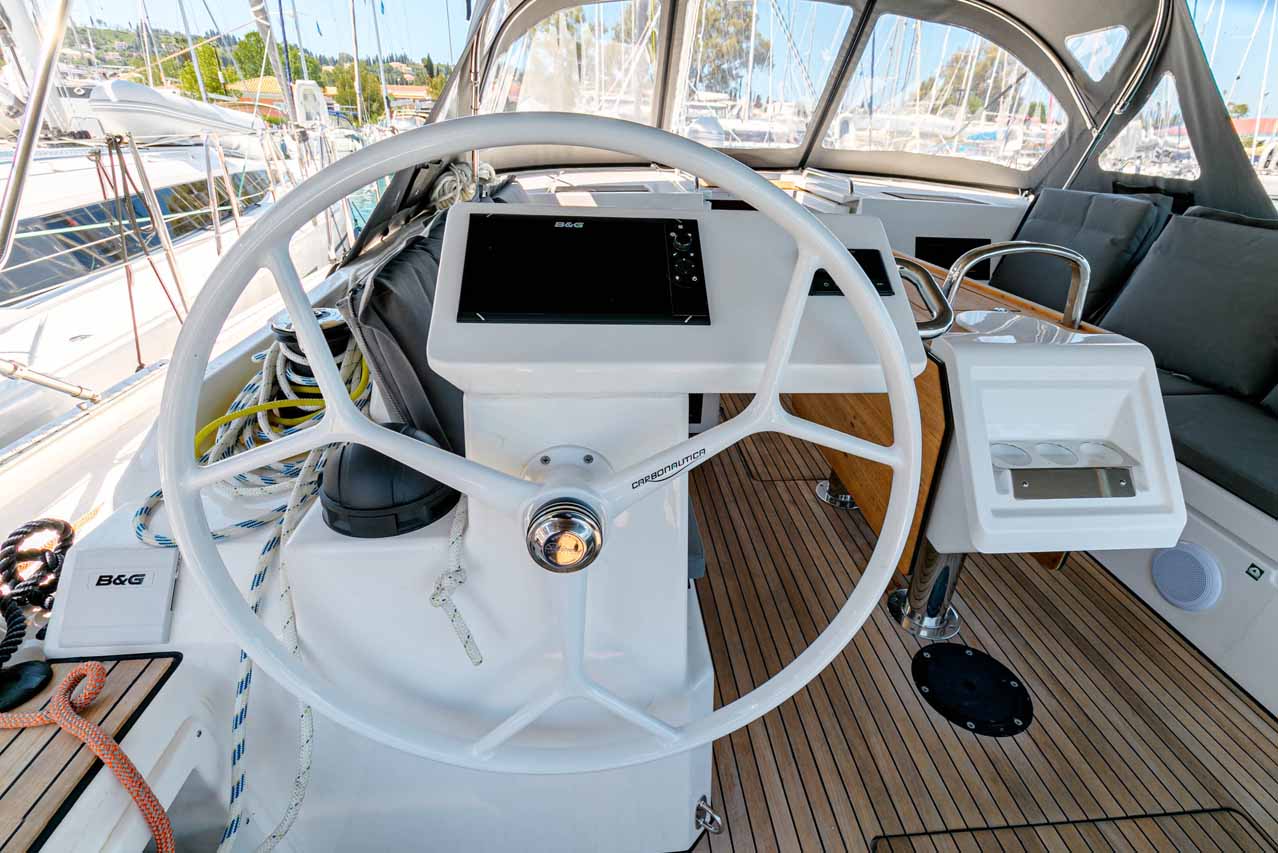 Bavaria C45 - 4 cab. — photo 7