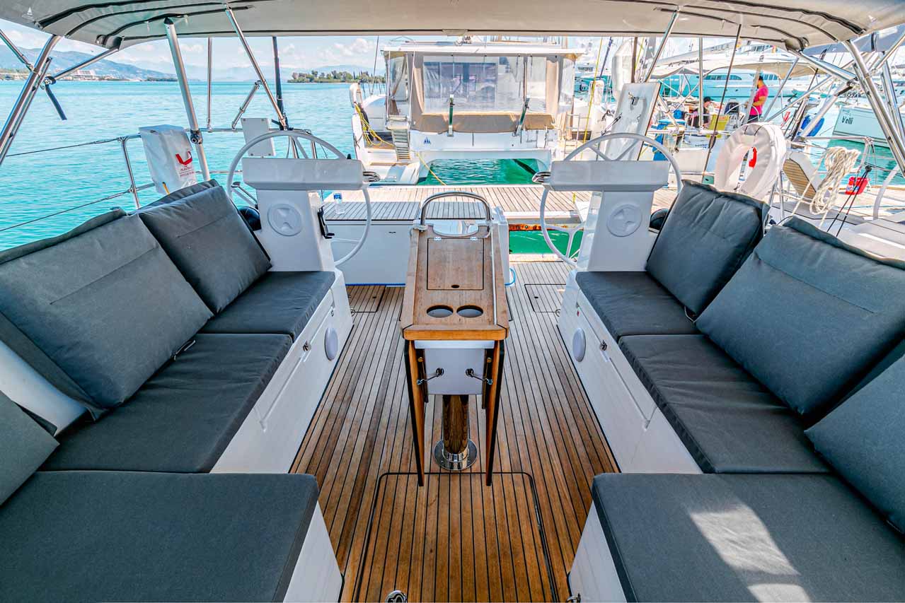 Bavaria C45 - 4 cab. — photo 8