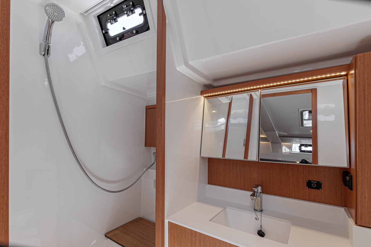 Bavaria C45 - 4 cab. — photo 20