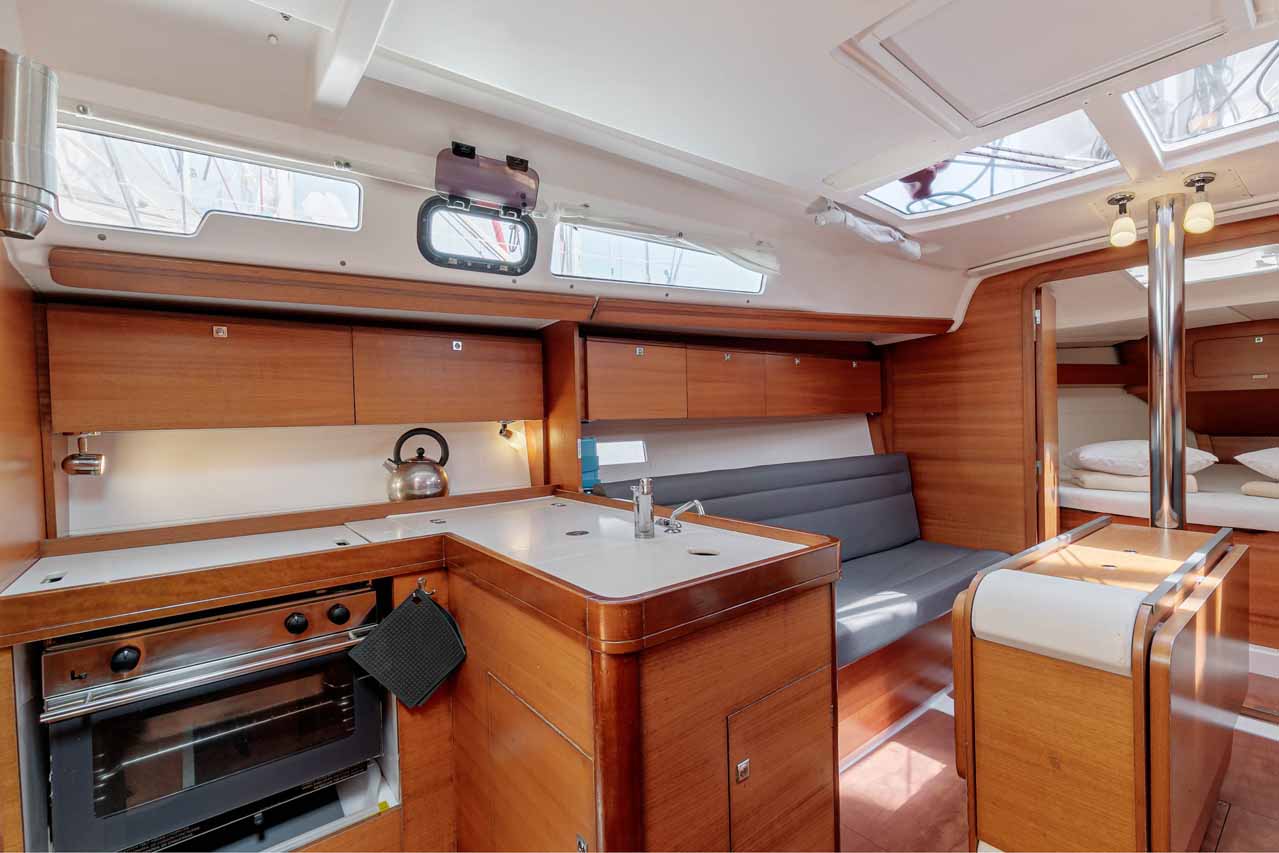 Dufour 350 GL — photo 7