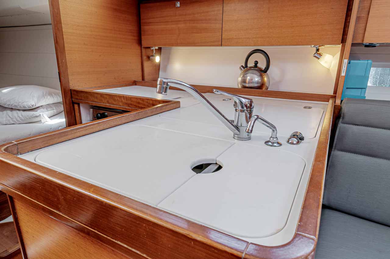 Dufour 350 GL — photo 8