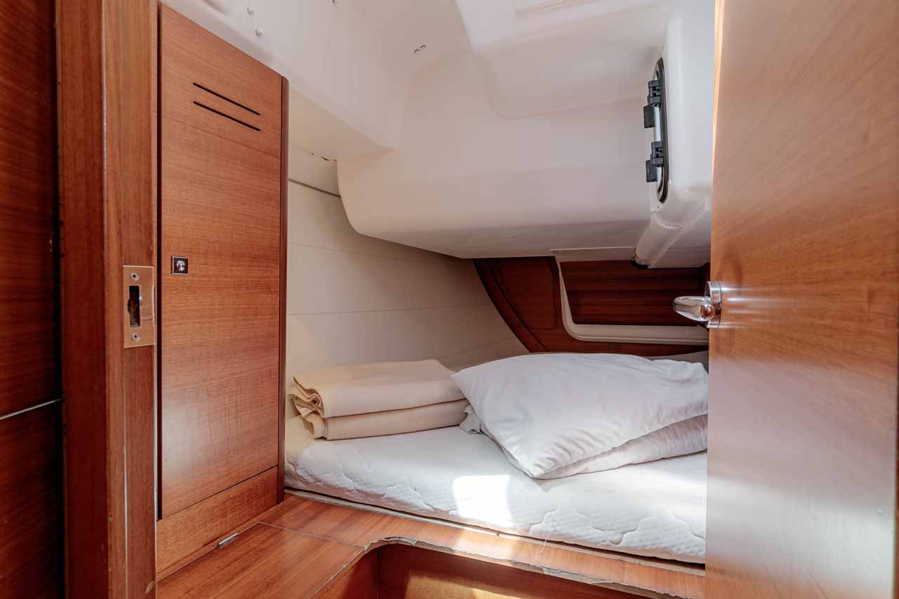 Dufour 350 GL — photo 12