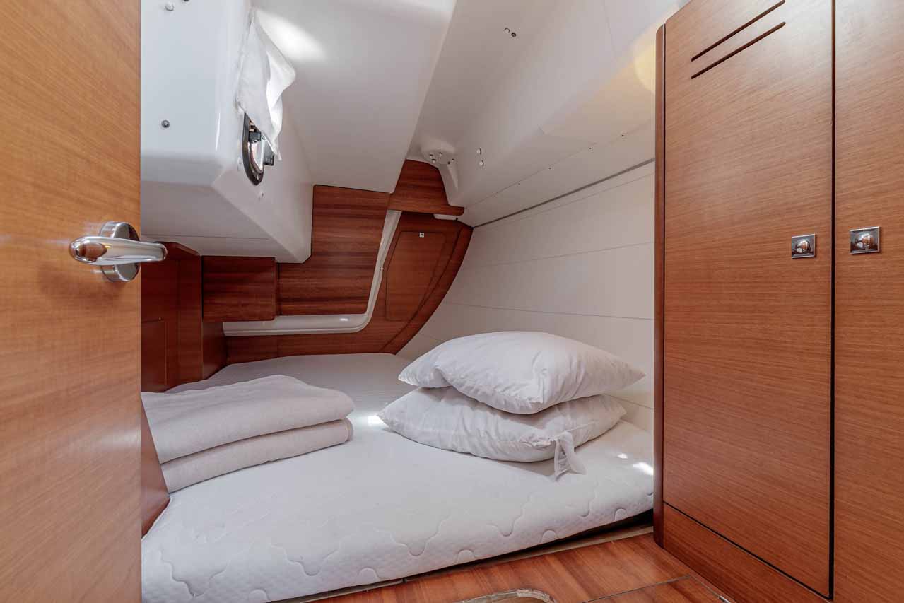 Dufour 350 GL — photo 13