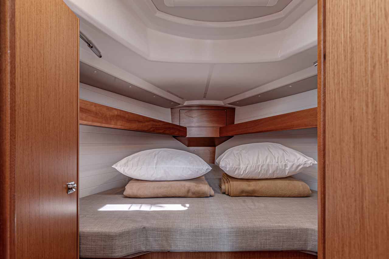 Bavaria Cruiser 34 — photo 15