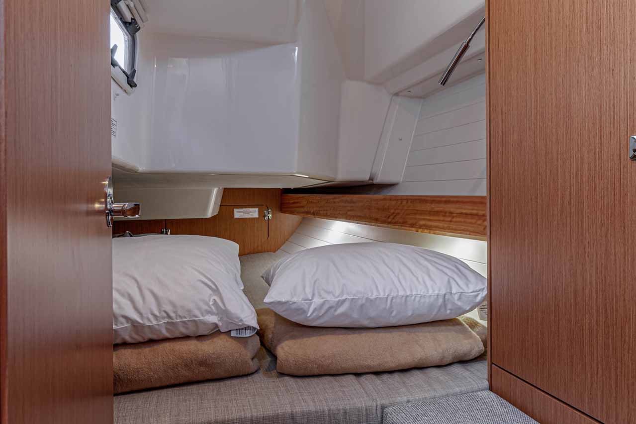 Bavaria Cruiser 34 — photo 17