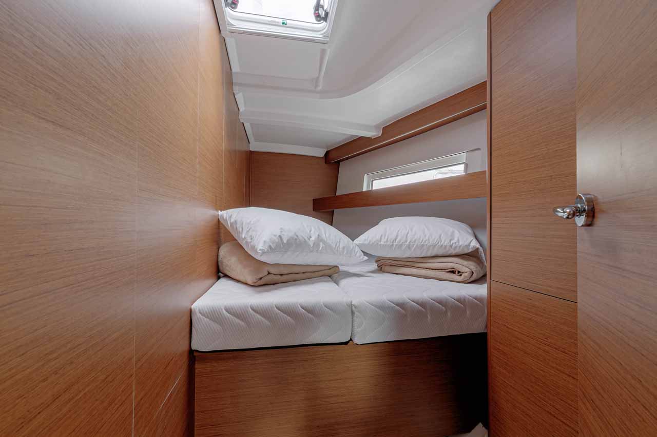 Sun Odyssey 440 - 4 cab. — photo 14
