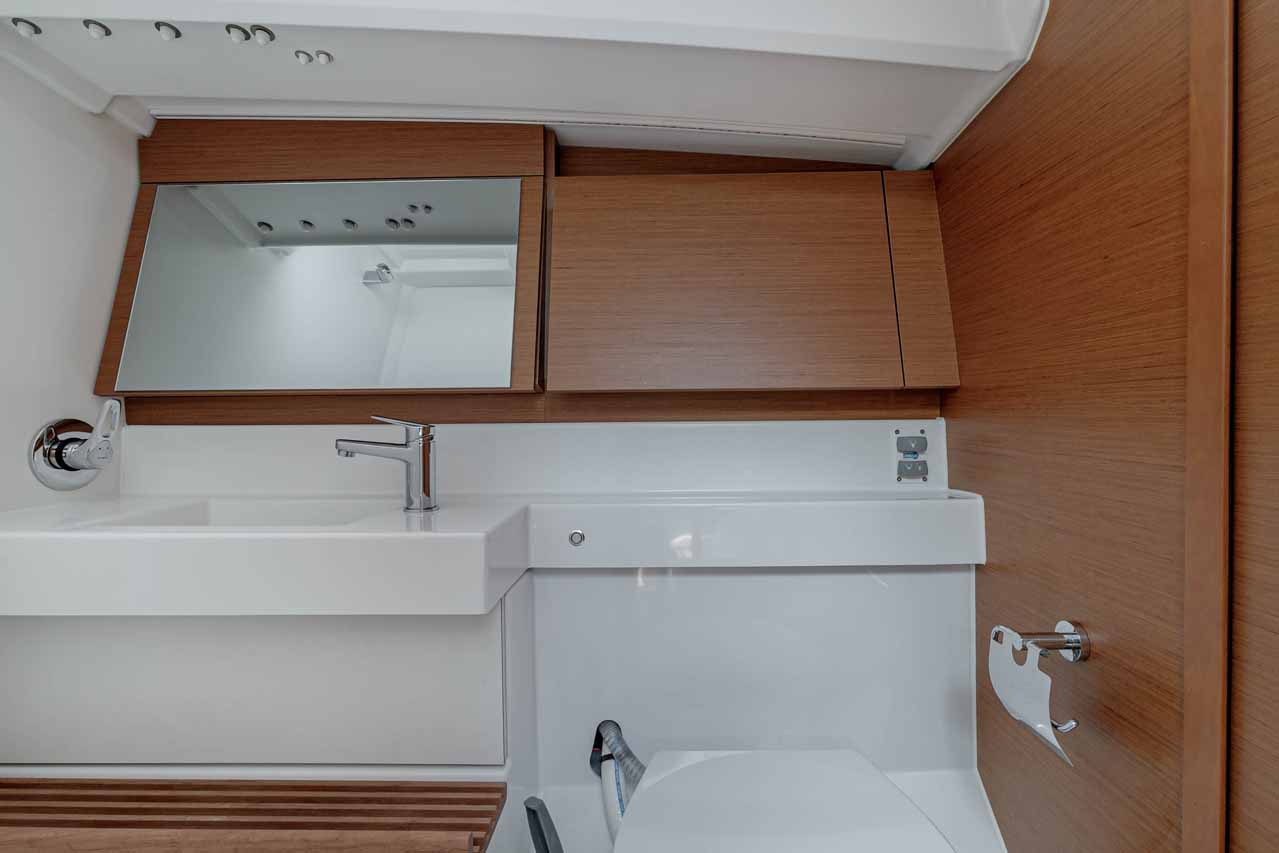 Sun Odyssey 440 - 4 cab. — photo 18