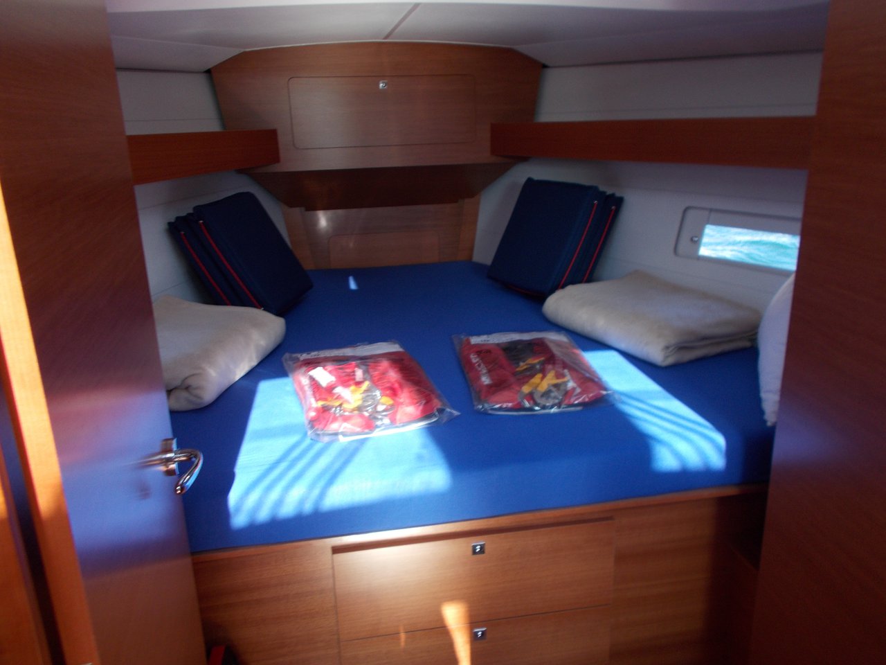 Dufour 382 GL — photo 7