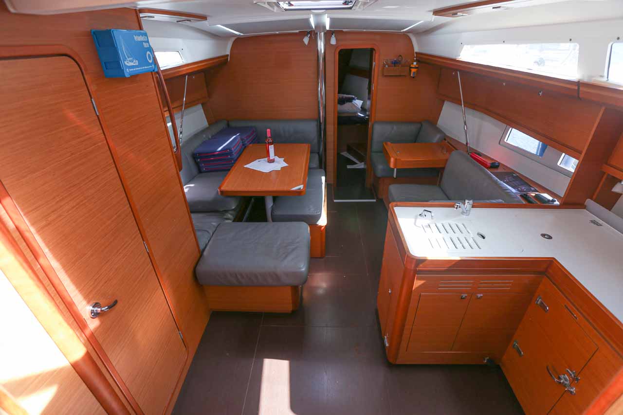 Dufour 412 — photo 13