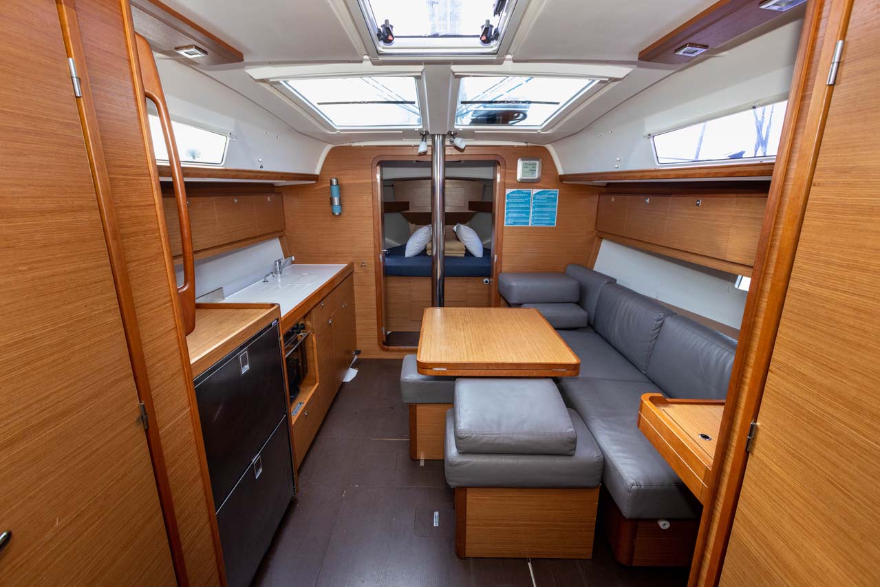 Dufour 382 GL — photo 7