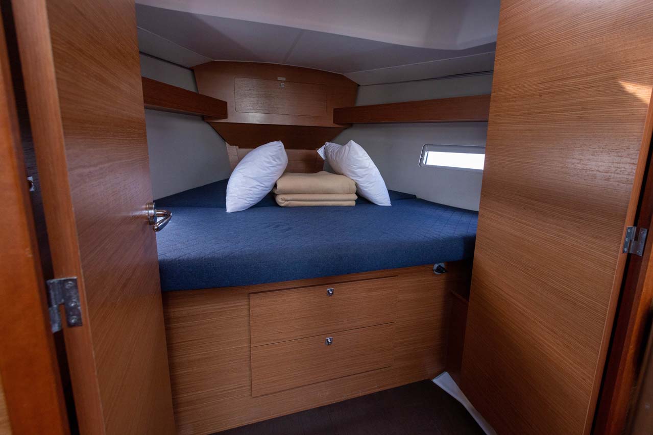 Dufour 382 GL — photo 14