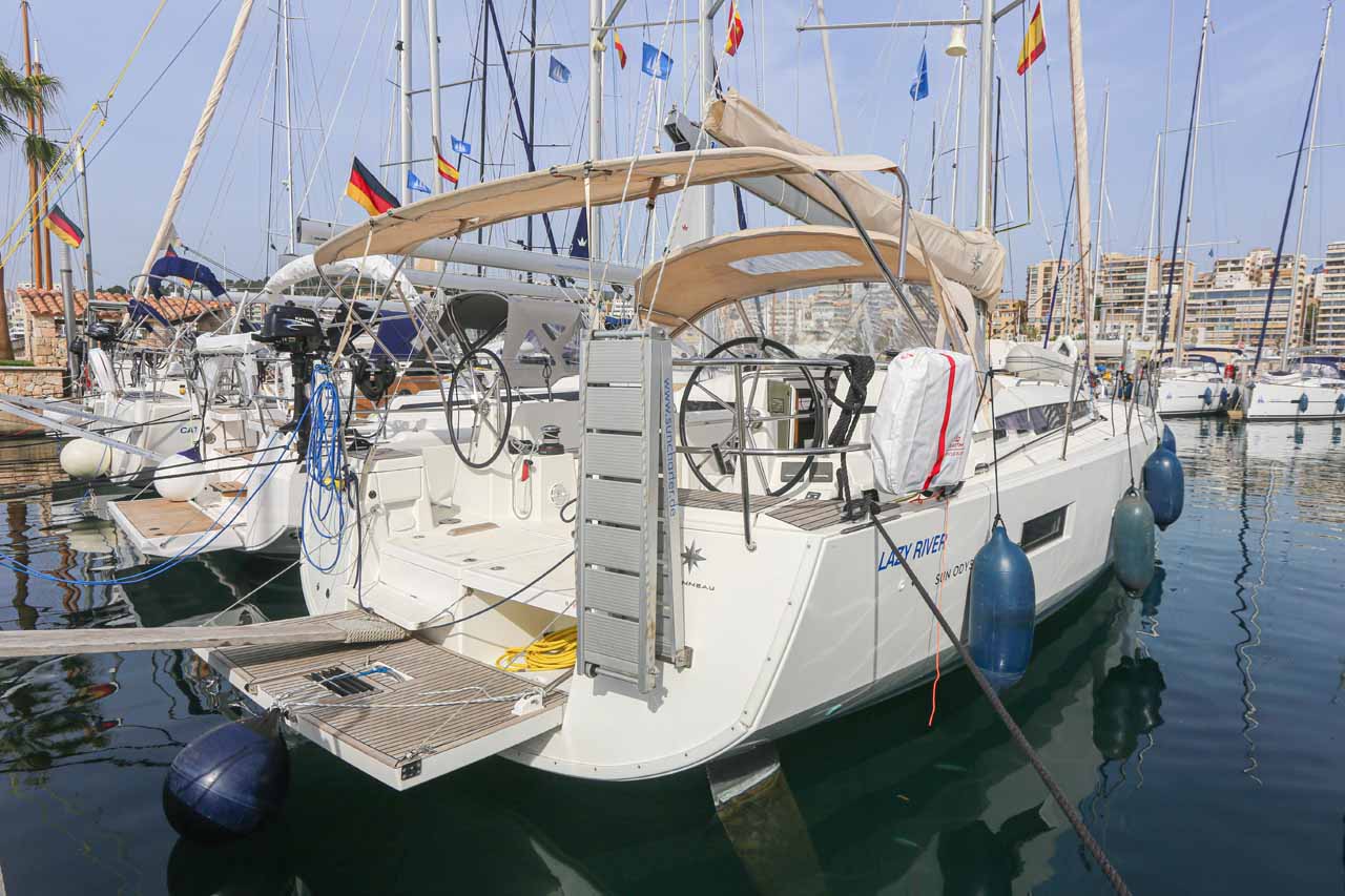Sun Odyssey 440 - 4 cab. — photo 1