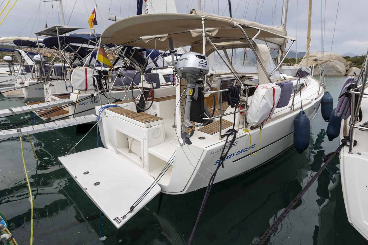 Dufour 360 GL - 3 cab. — photo 4