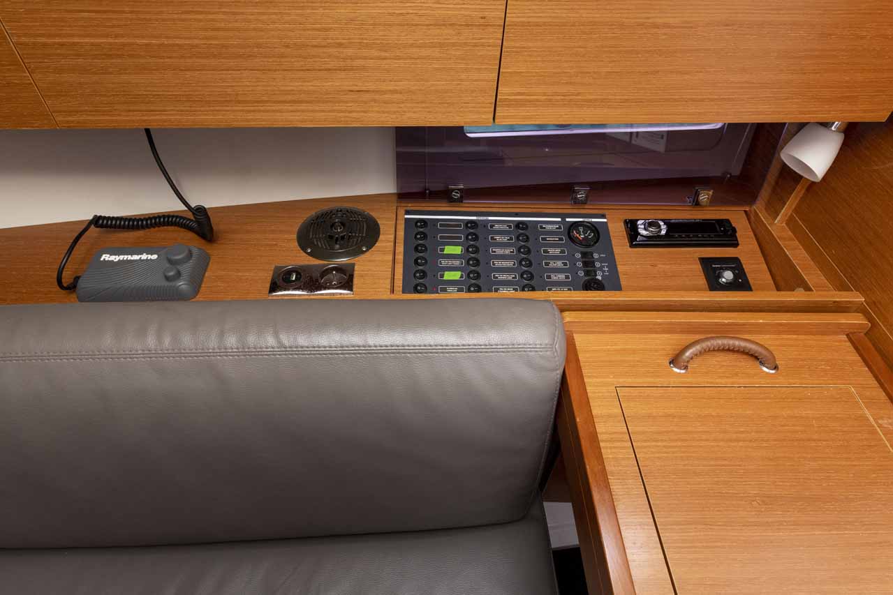 Dufour 360 GL - 3 cab. — photo 14