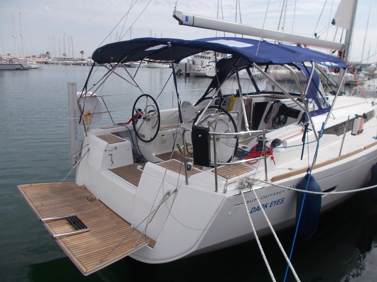 Sun Odyssey 419 - 3 cab. — photo 3