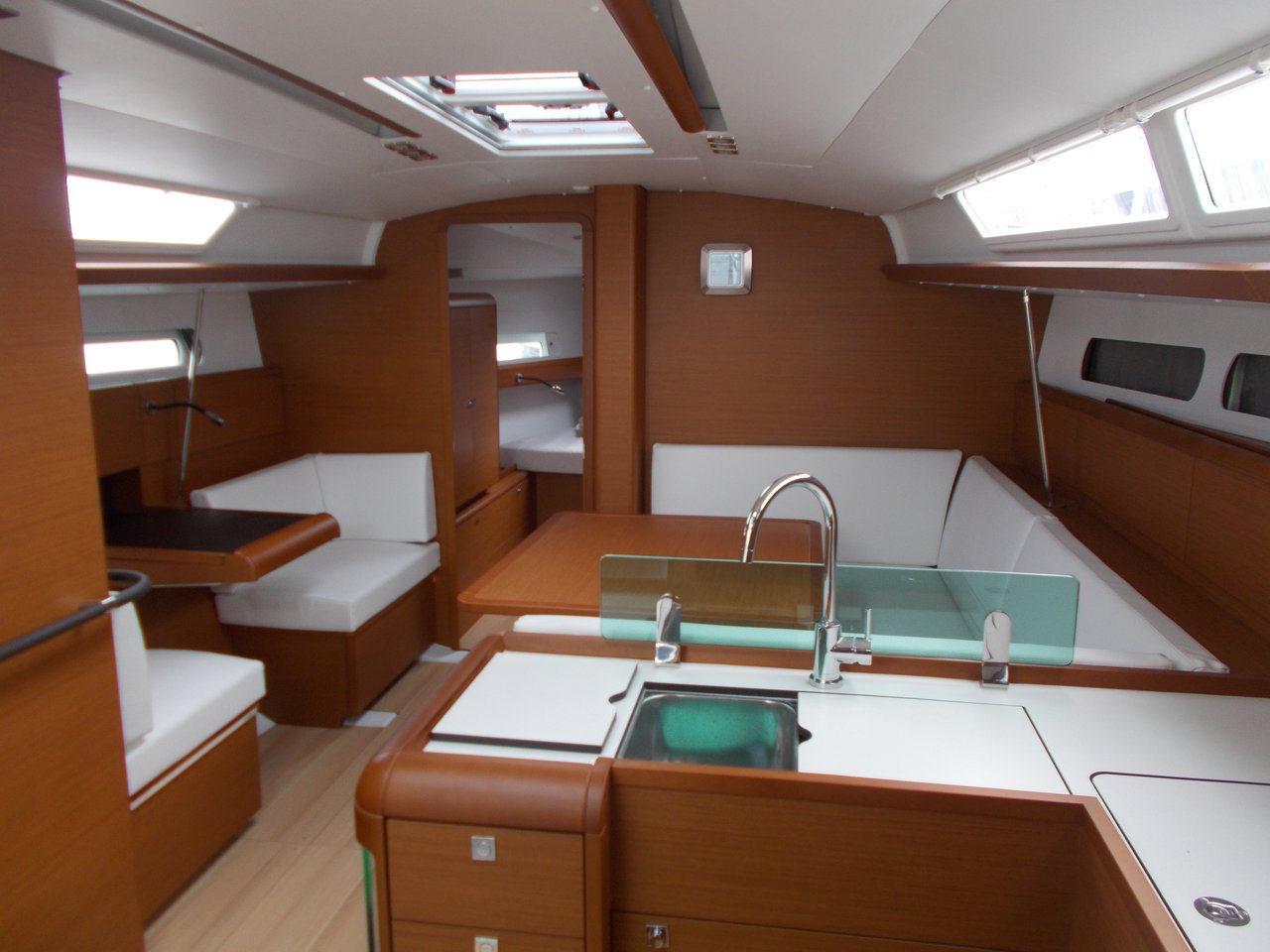 Sun Odyssey 419 - 3 cab. — photo 7