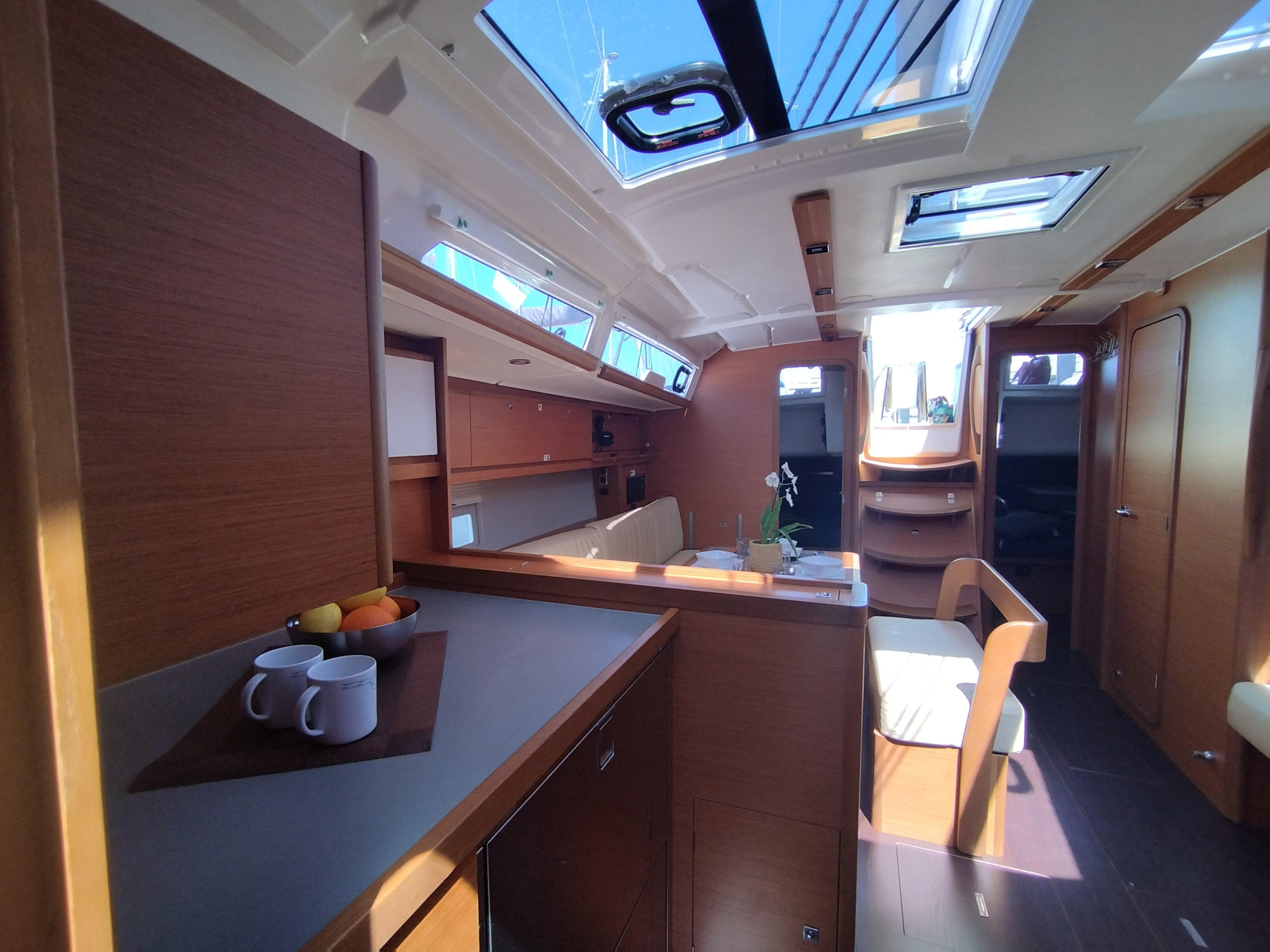 Dufour 430 - 3 cab. — photo 18