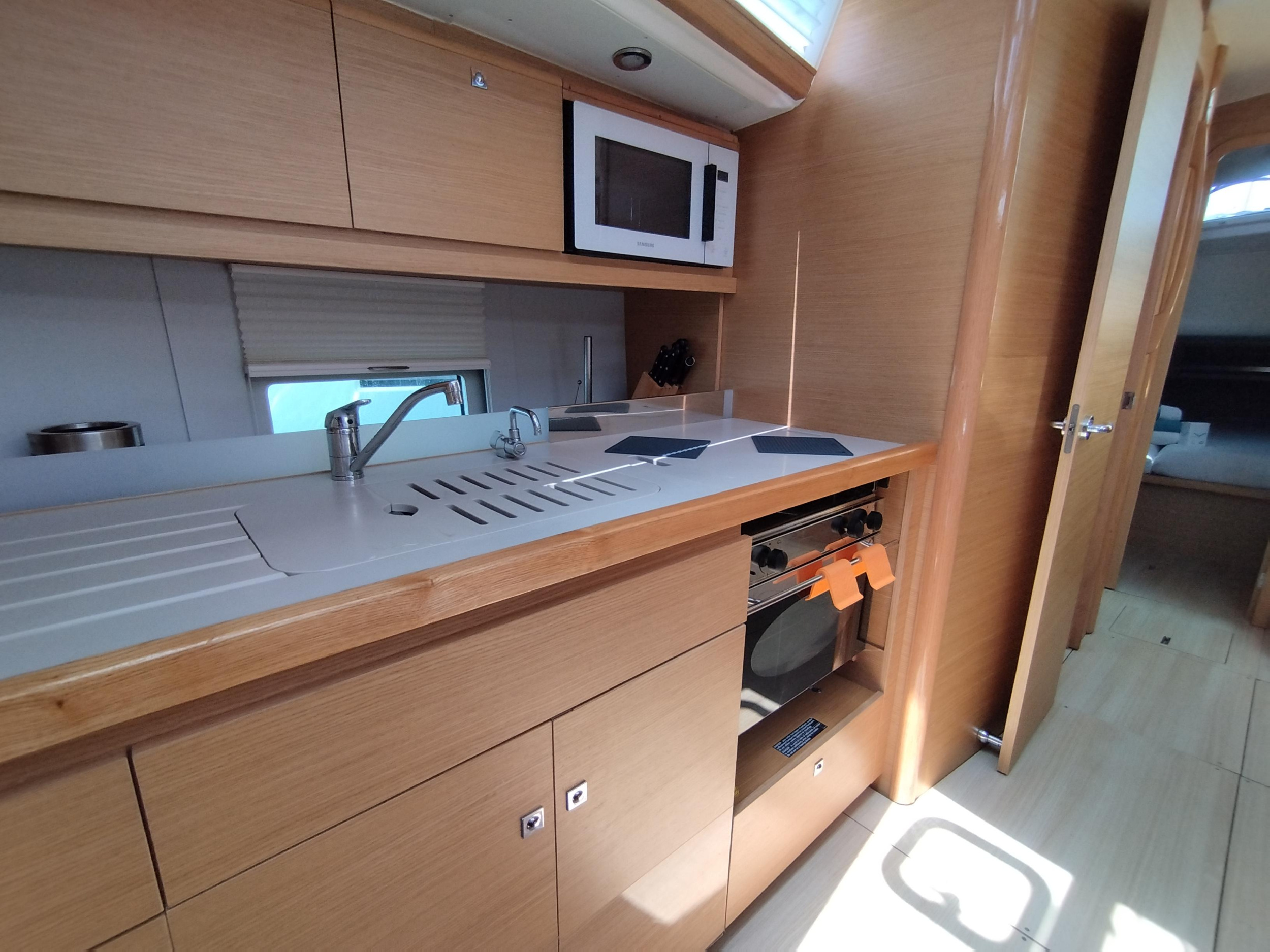 Dufour 430 — photo 13