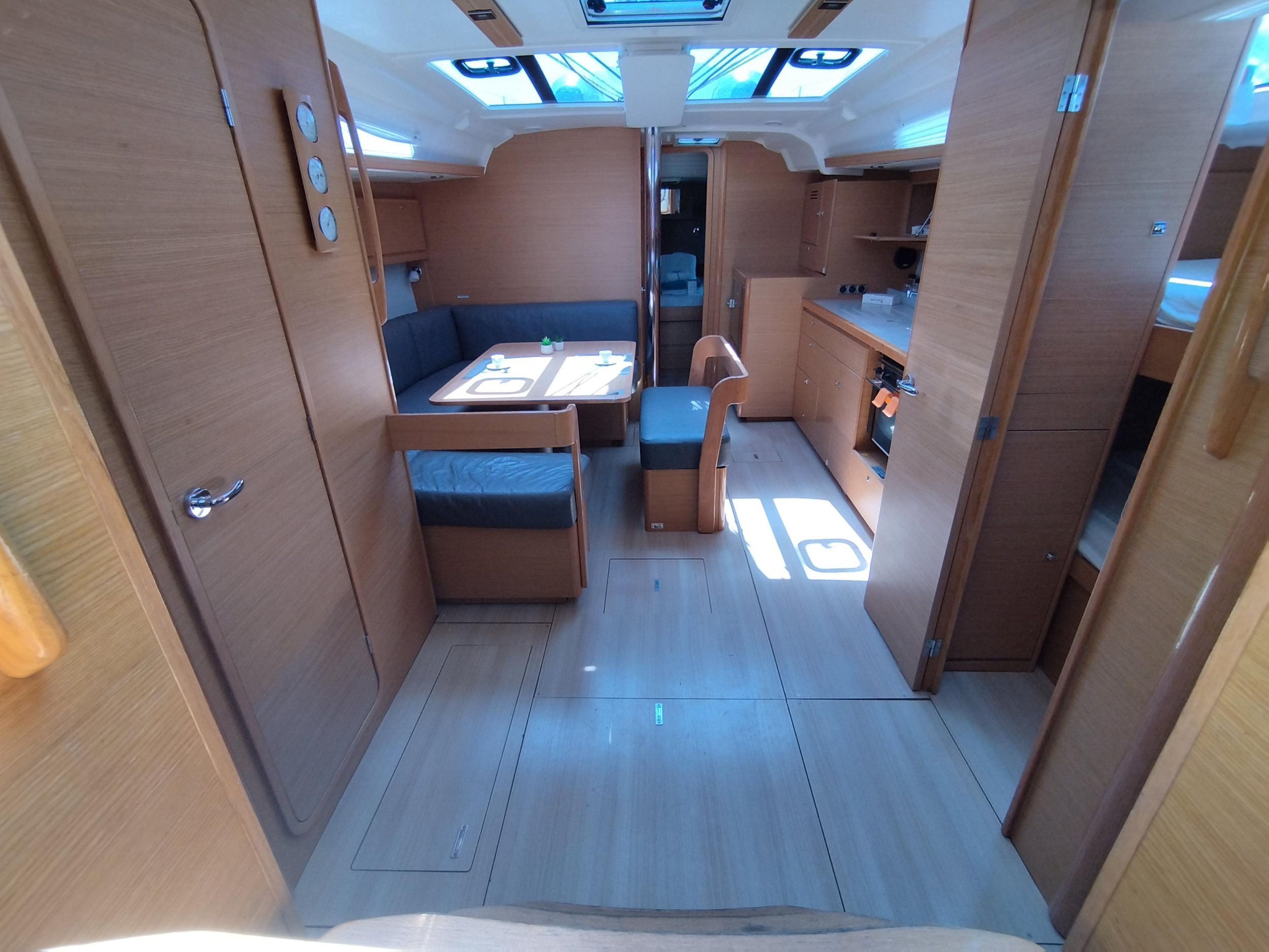 Dufour 430 — photo 16