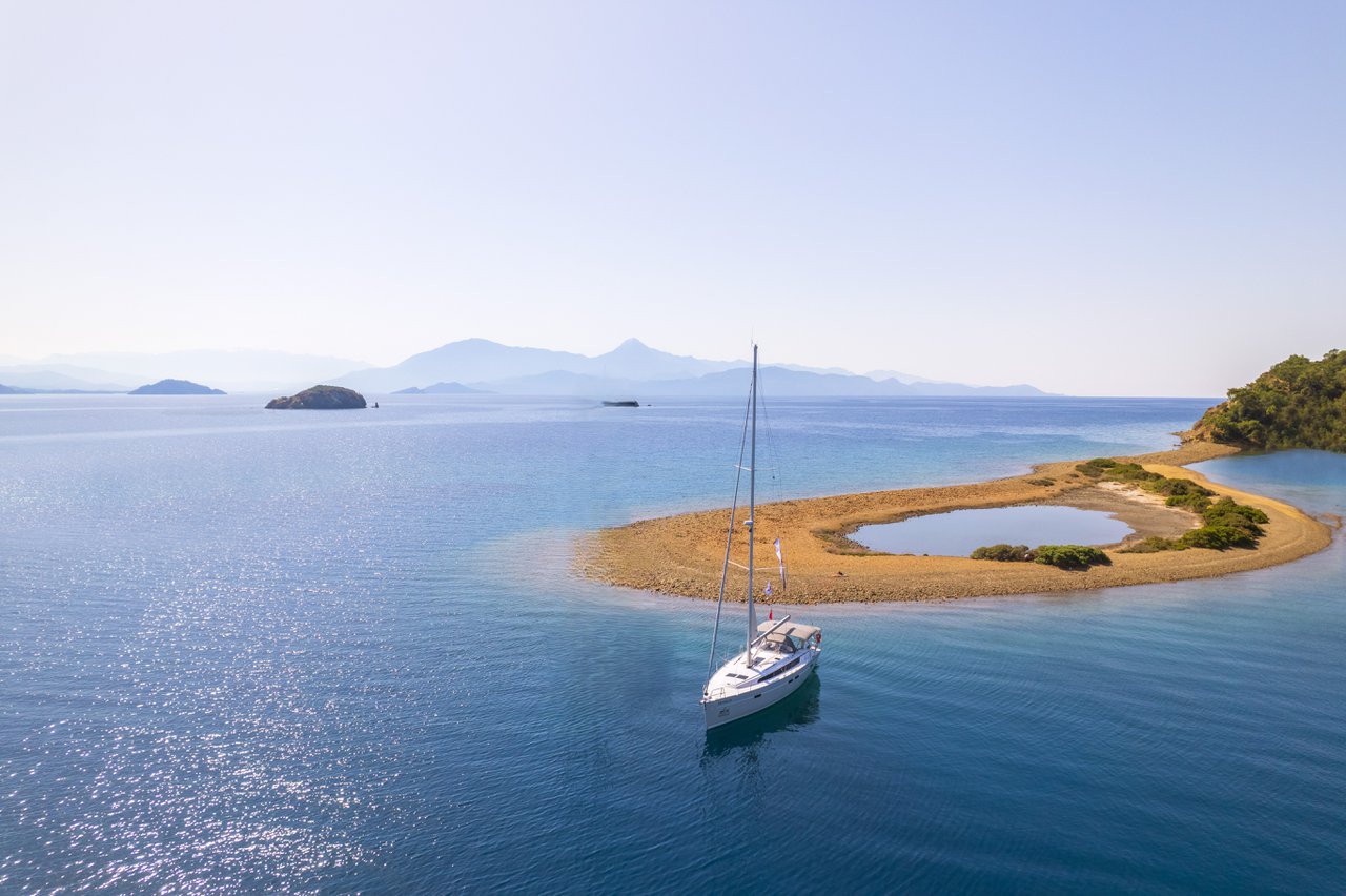 Bavaria Cruiser 46 - 4 cab. — photo 9