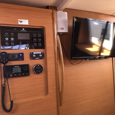 Dufour 530 - 5 + 1 cab. — photo 12