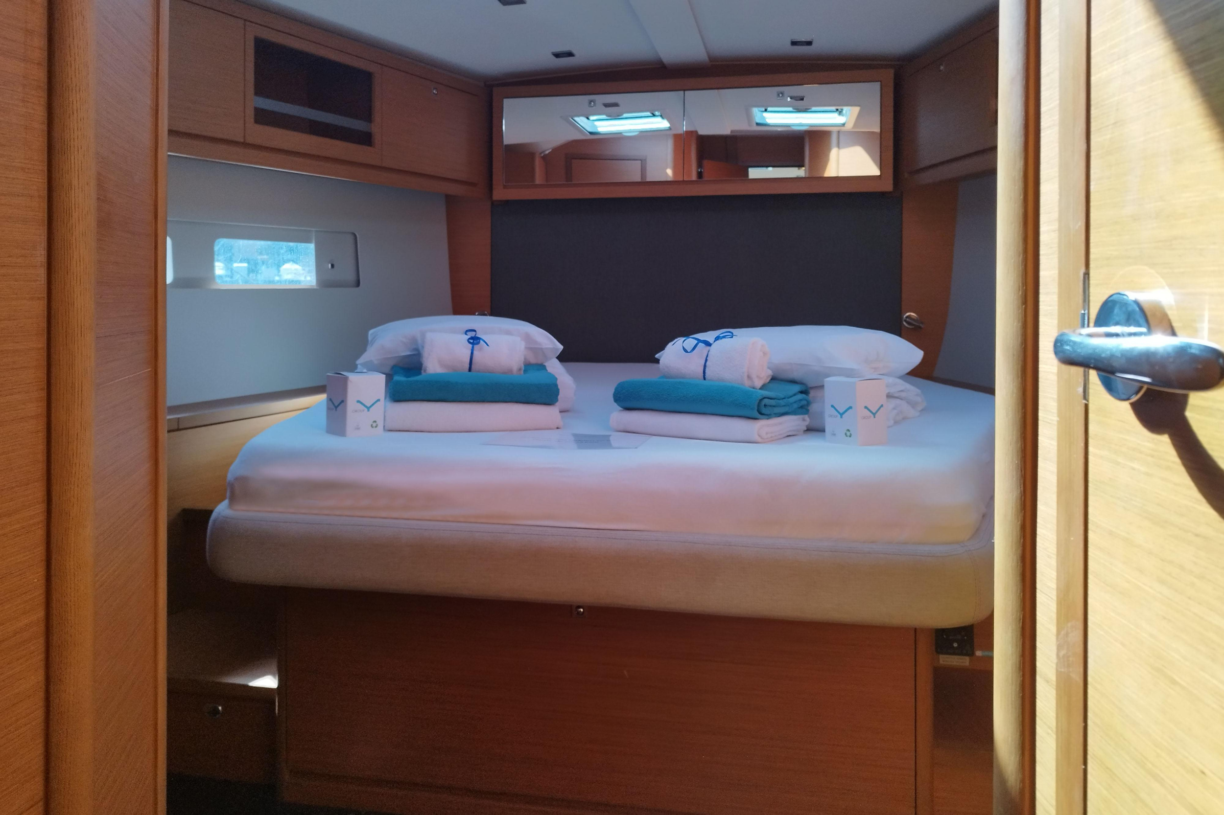 Dufour 530 - 4 + 1 cab. — photo 19