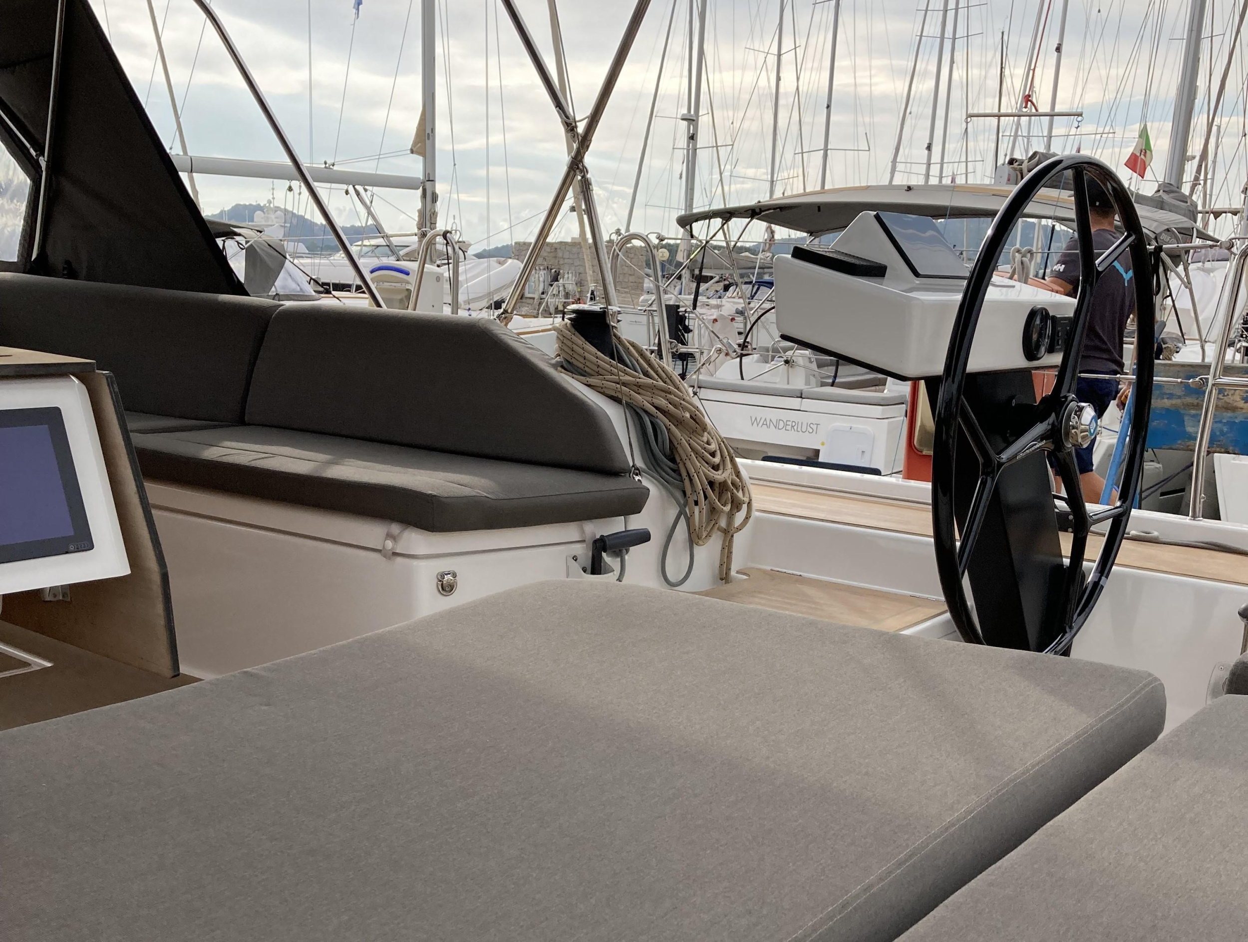 Dufour 530 — photo 11