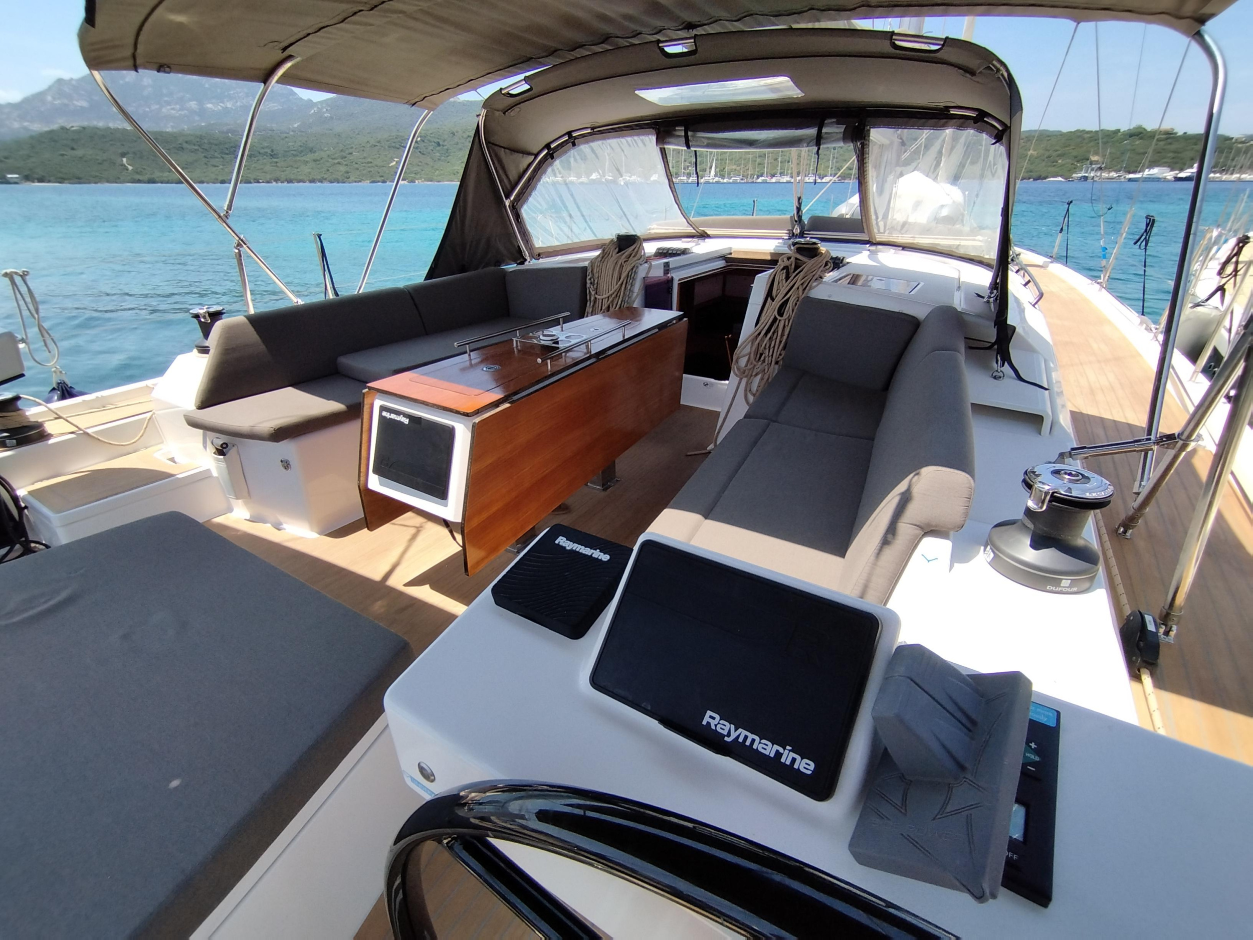 Dufour 470 - 3 cab. — photo 9