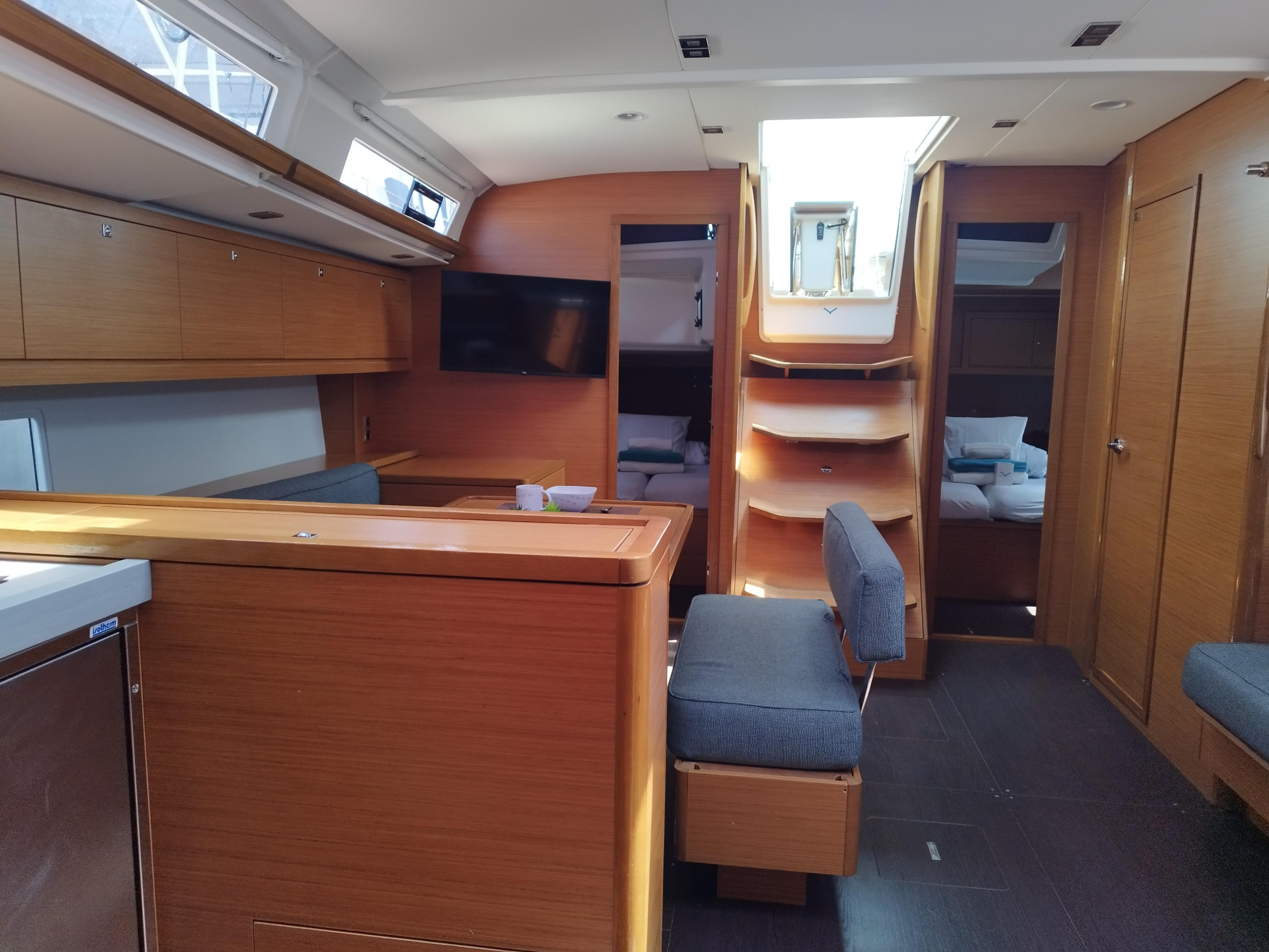 Dufour 470 - 3 cab. — photo 16