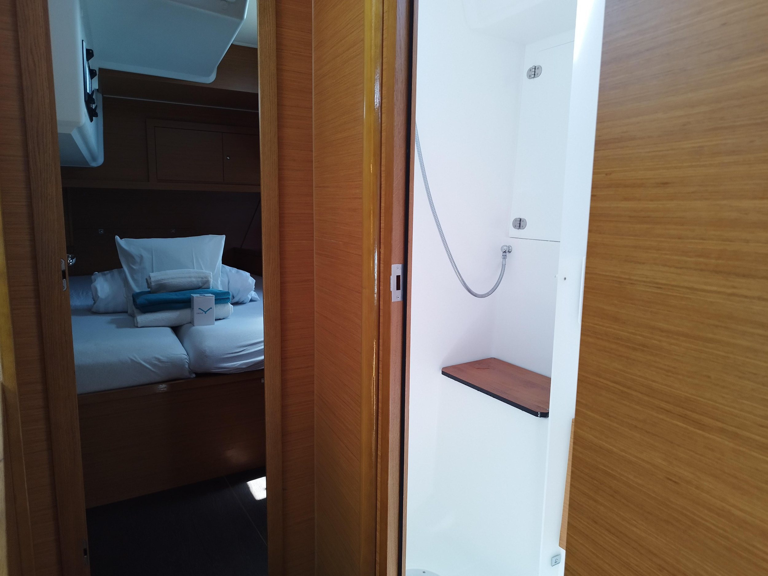 Dufour 470 - 3 cab. — photo 22