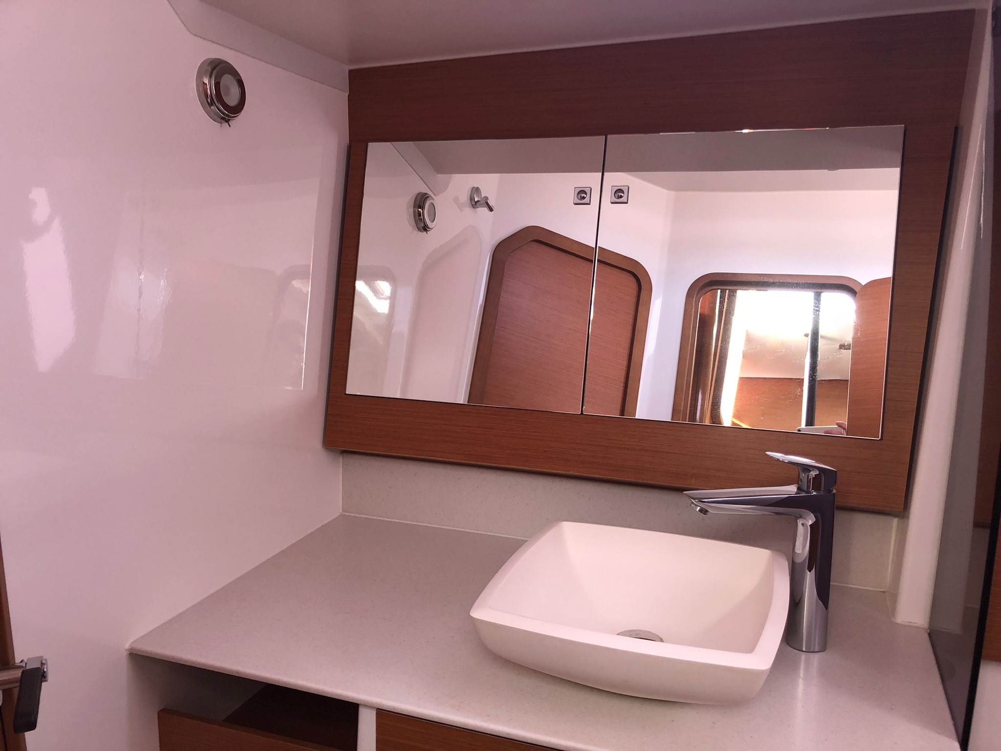 Dufour 56 Exclusive - 5 + 1 cab. — photo 21