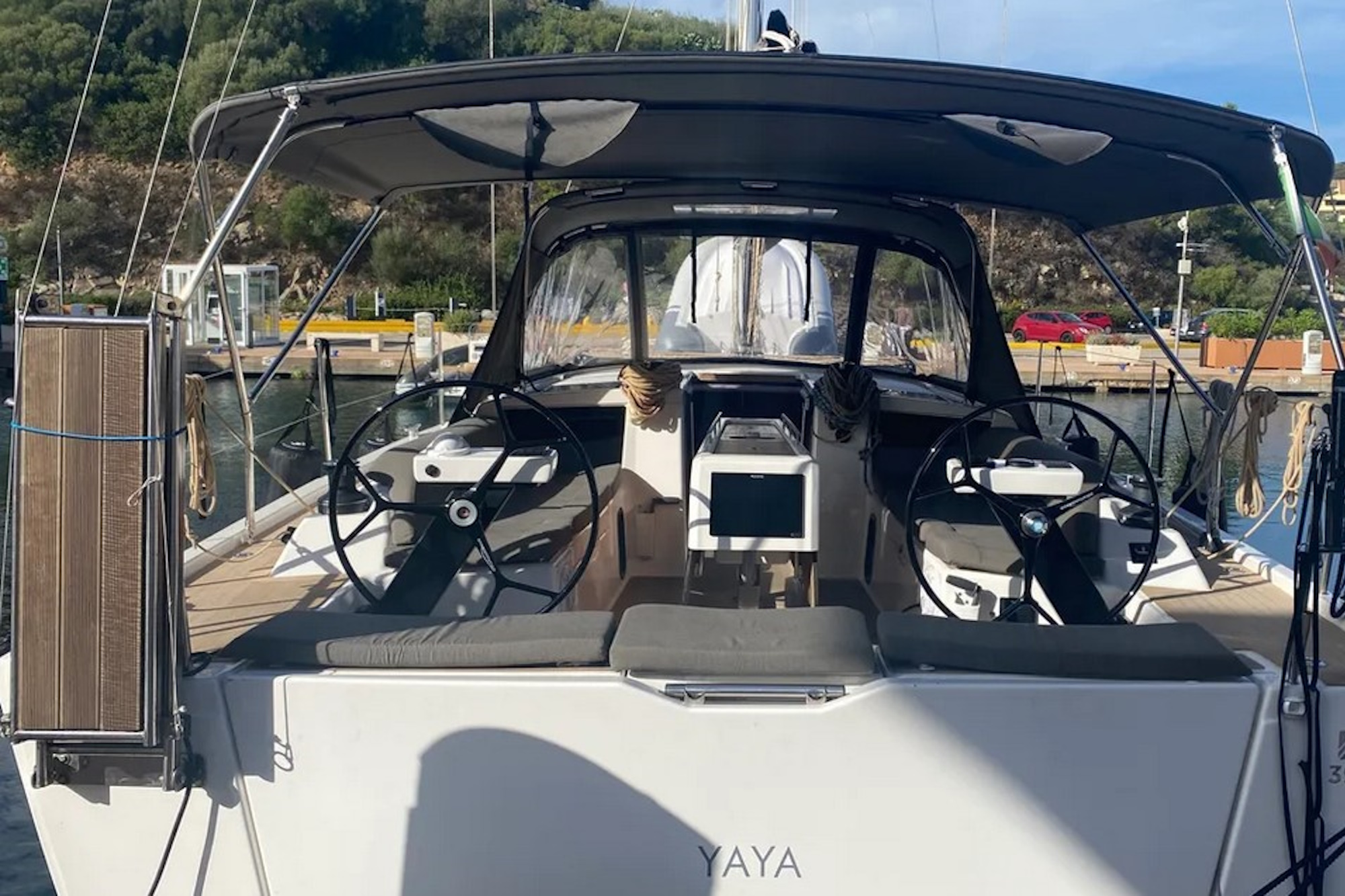 Dufour 390 — photo 9