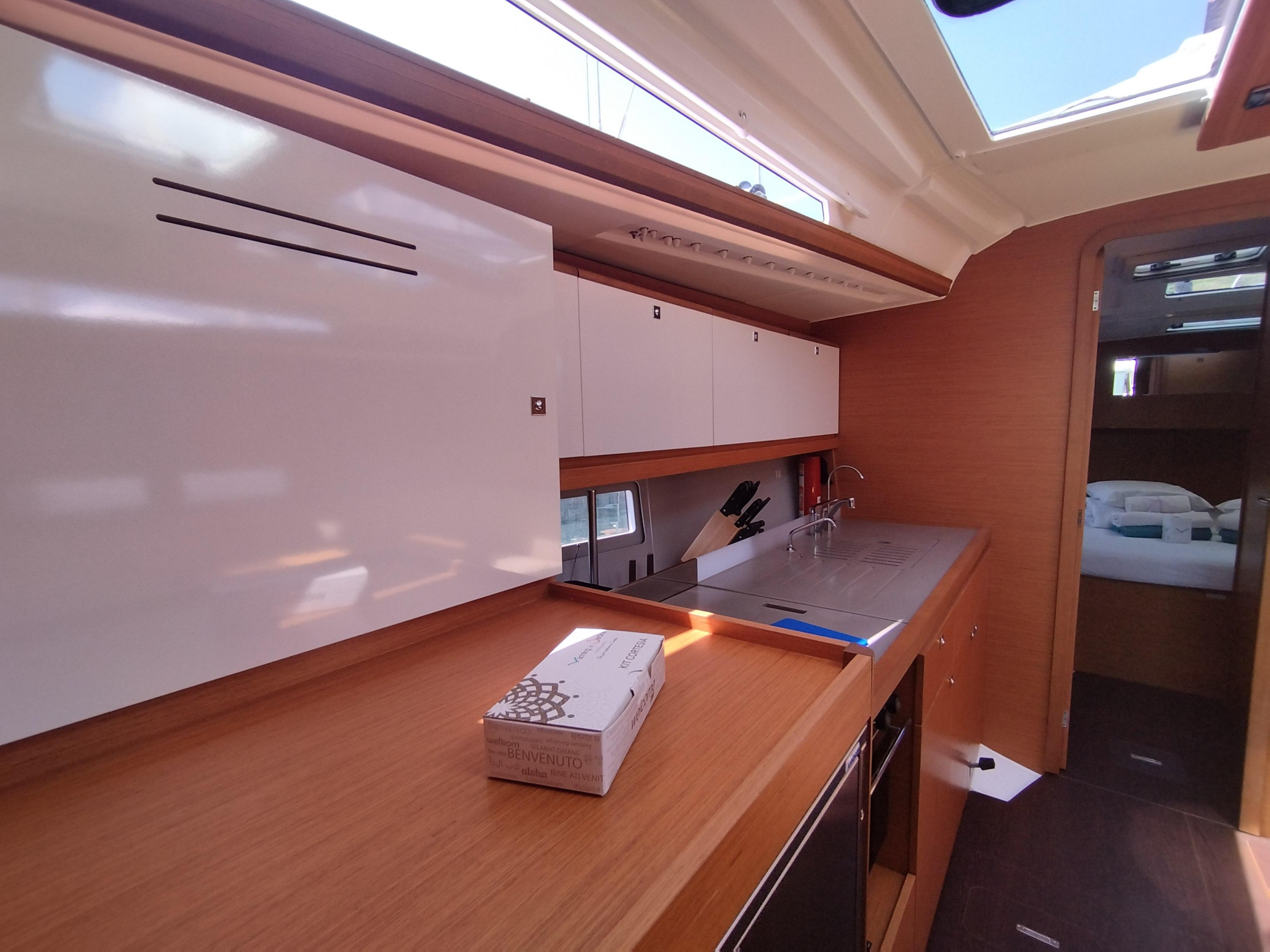 Dufour 390 — photo 16