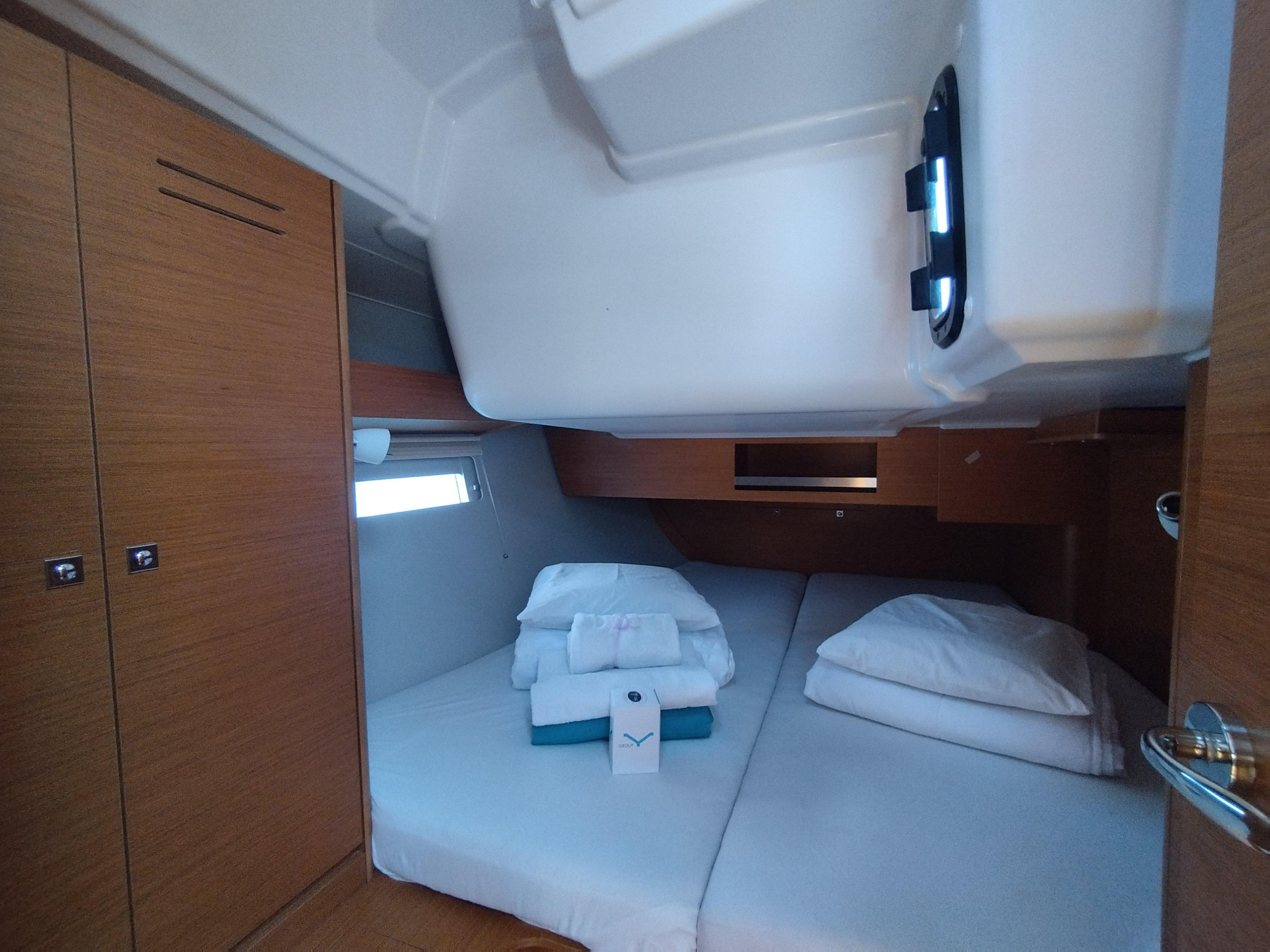 Dufour 390 — photo 18
