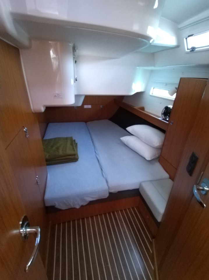 Bavaria 51 Cruiser — photo 35