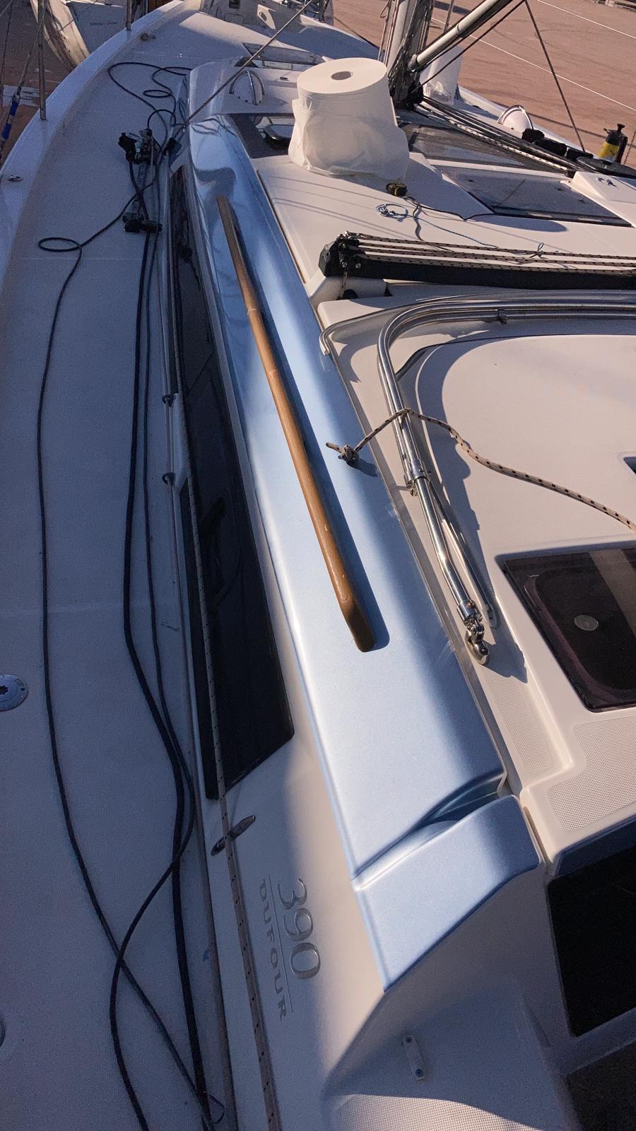Dufour 390 — photo 8