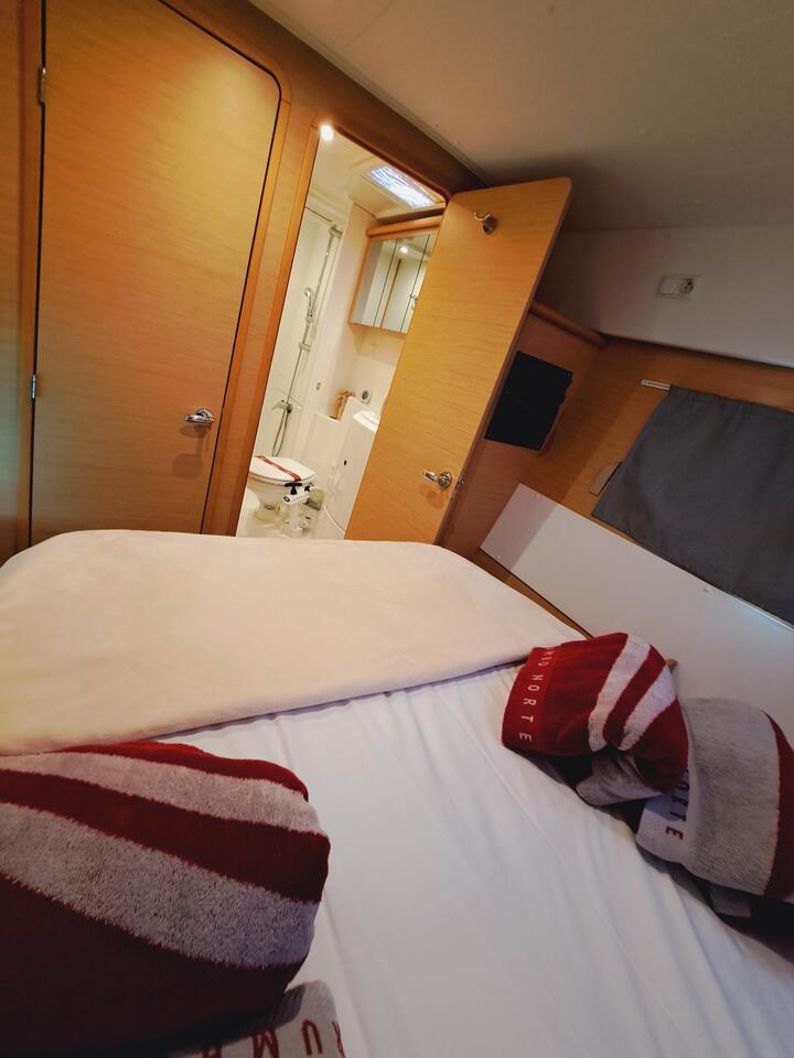 Lagoon 421 - 4 + 2 cab. — photo 11