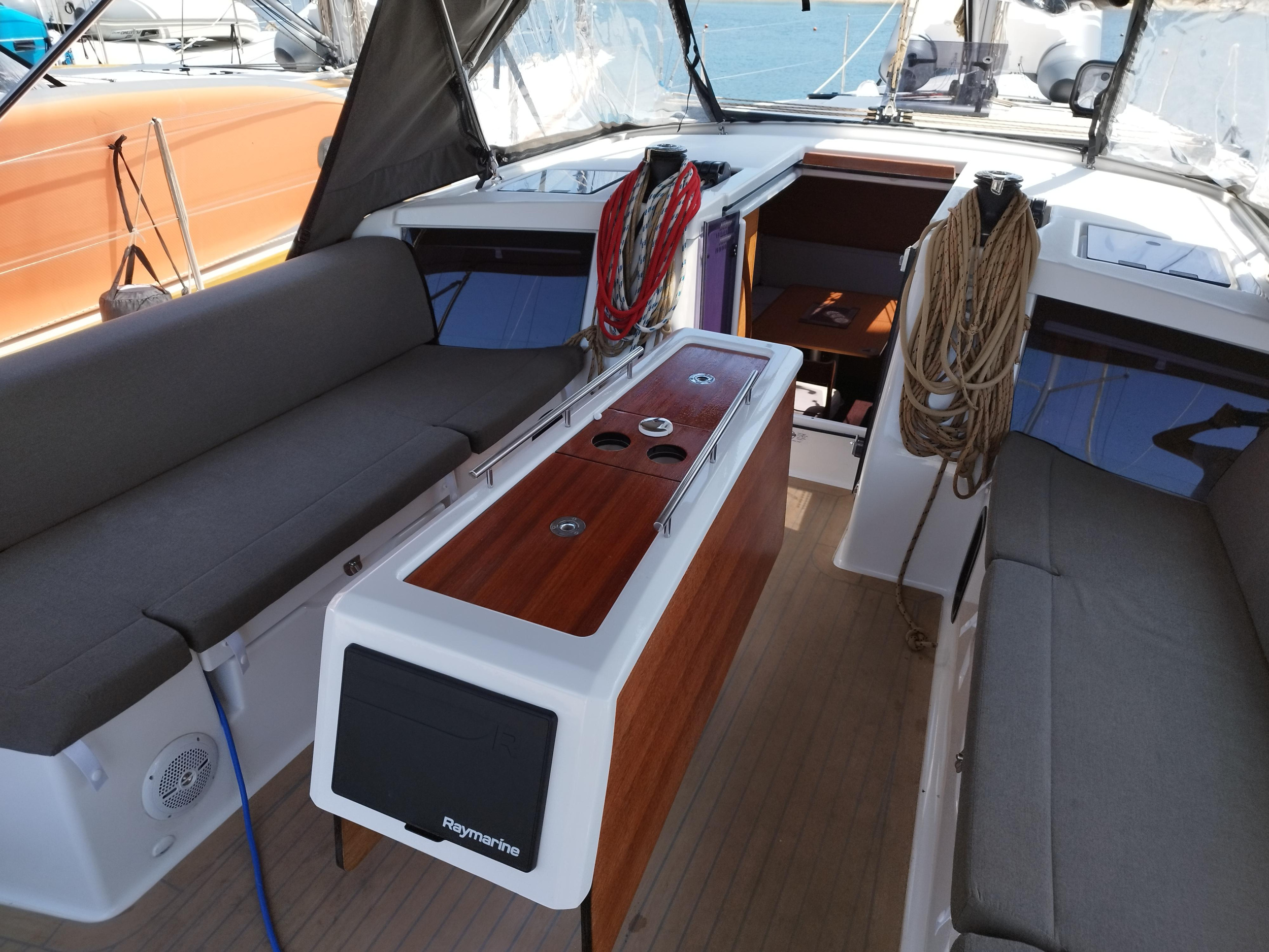 Dufour 430 — photo 4
