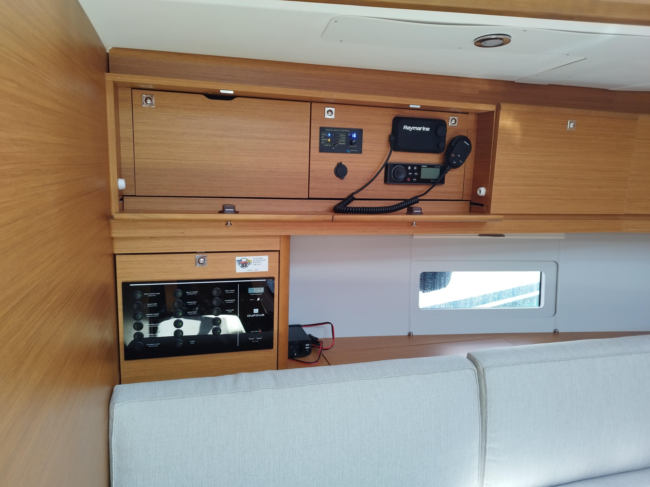 Dufour 430 — photo 11