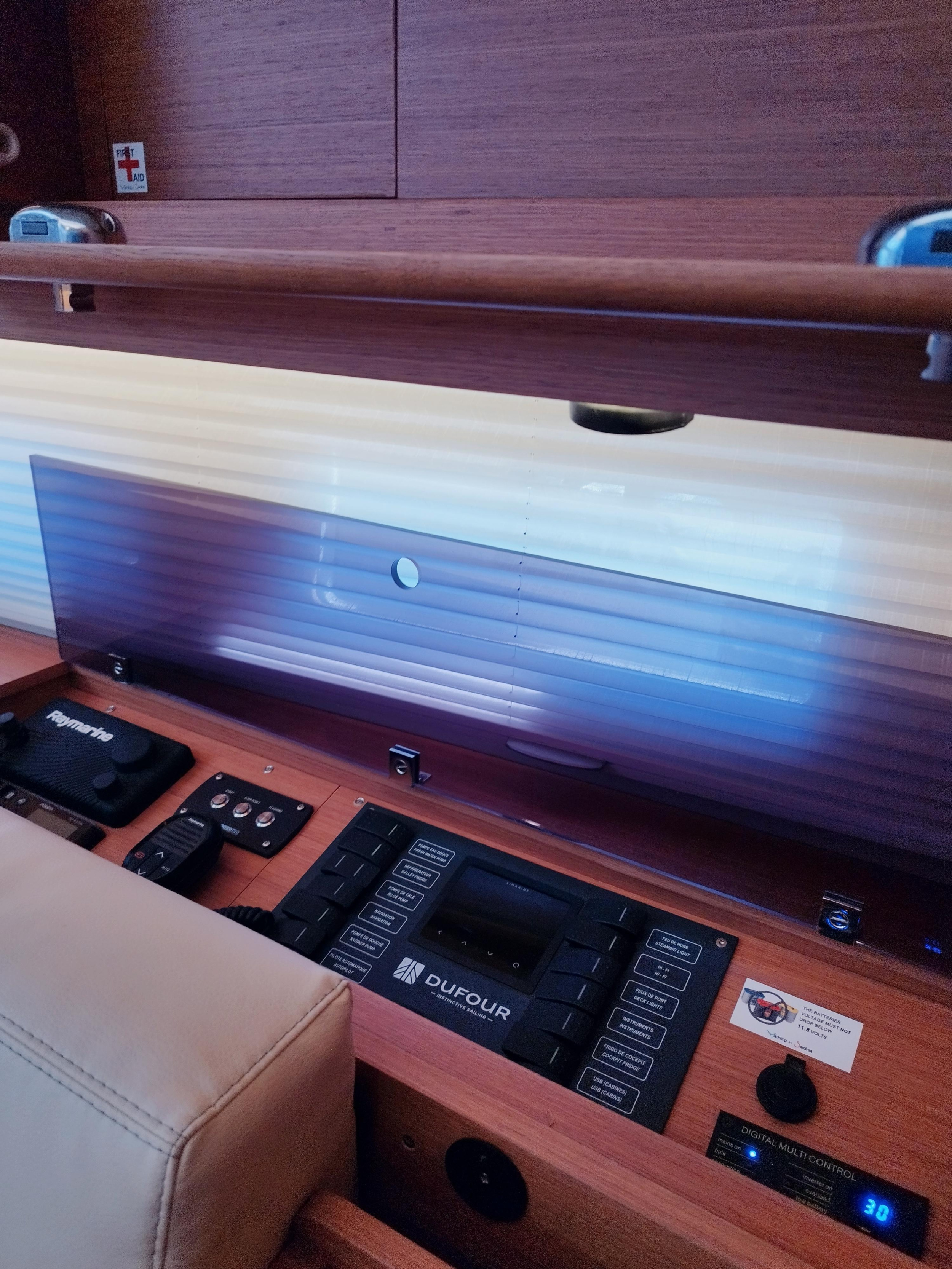 Dufour 56 Exclusive - 5 + 1 cab. — photo 11