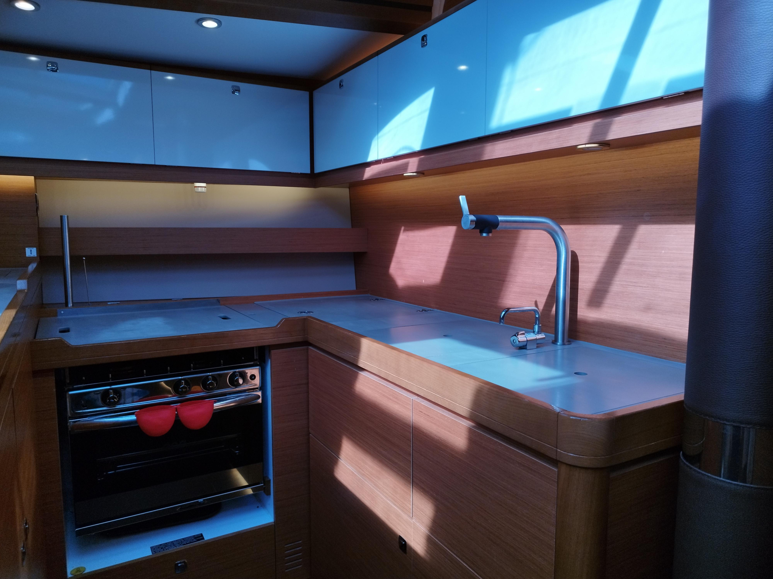 Dufour 56 Exclusive - 5 + 1 cab. — photo 19