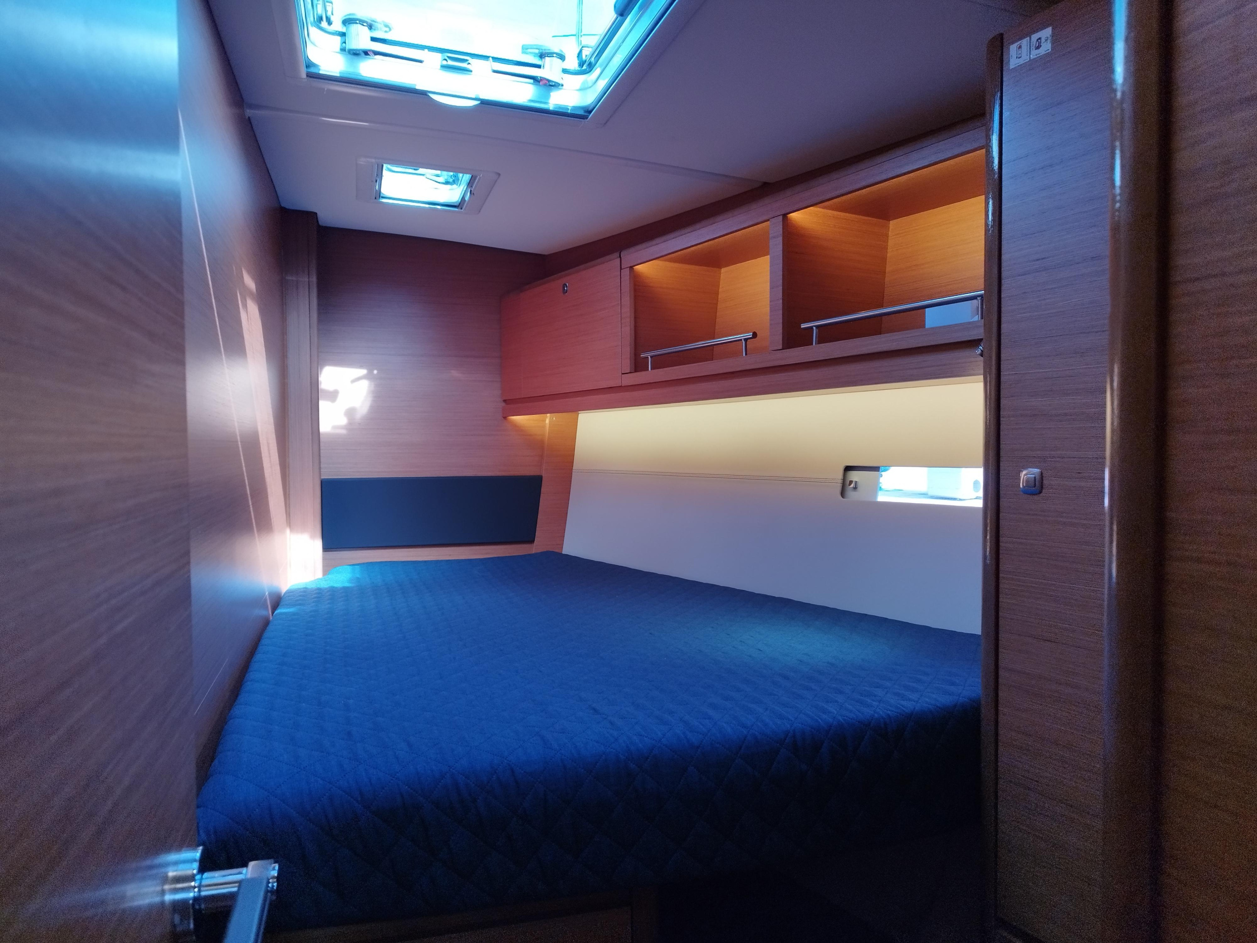 Dufour 56 Exclusive - 5 + 1 cab. — photo 21