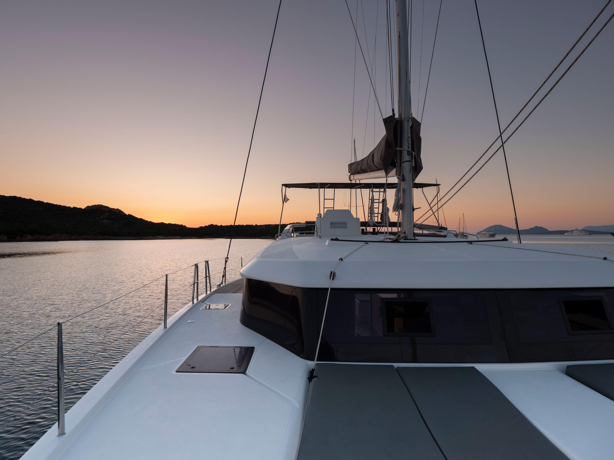 Dufour 48 Catamaran - 5 + 1 cab. — photo 10