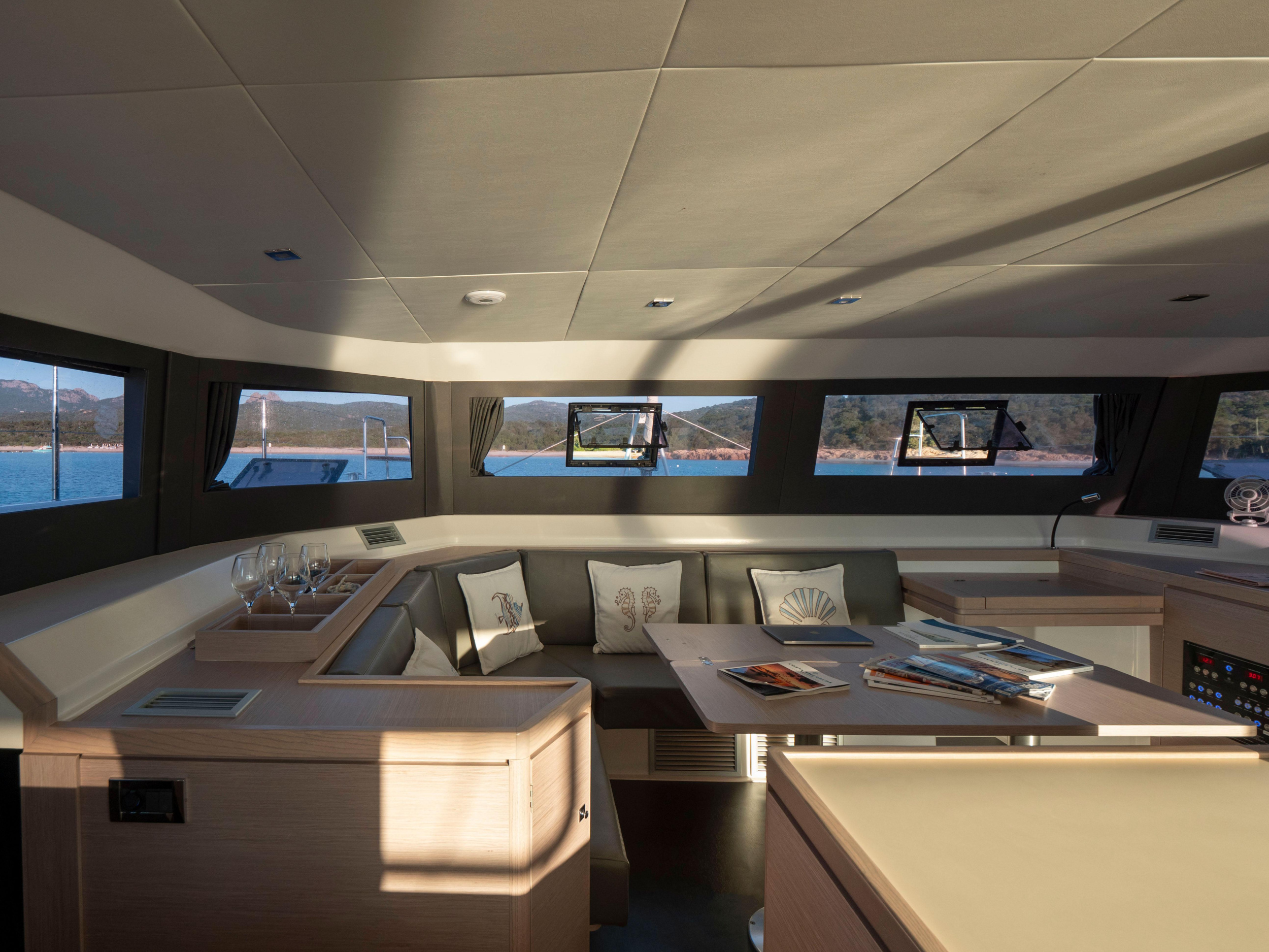 Dufour 48 Catamaran - 5 + 1 cab. — photo 11