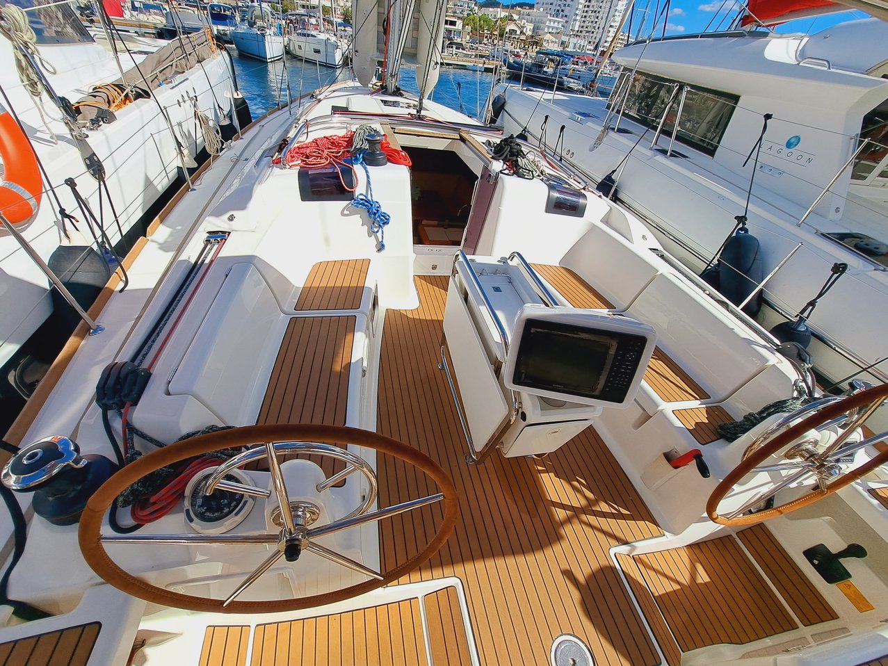 Sun Odyssey 449 — photo 4